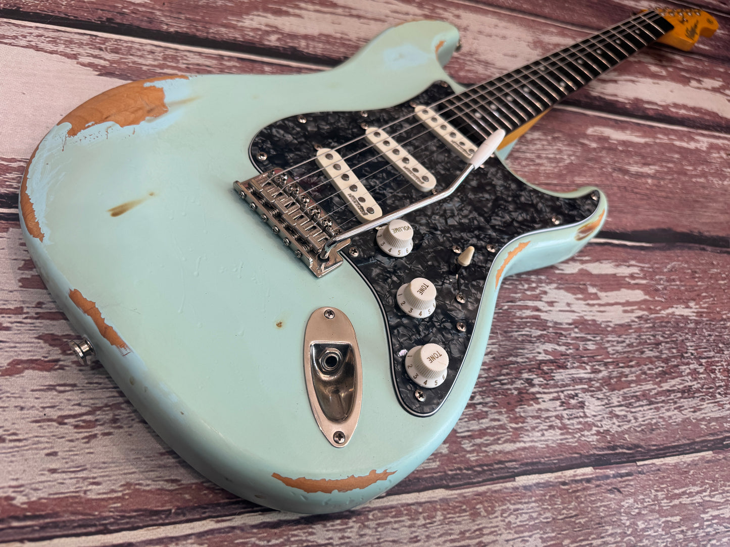Vintage Icon V6 relic