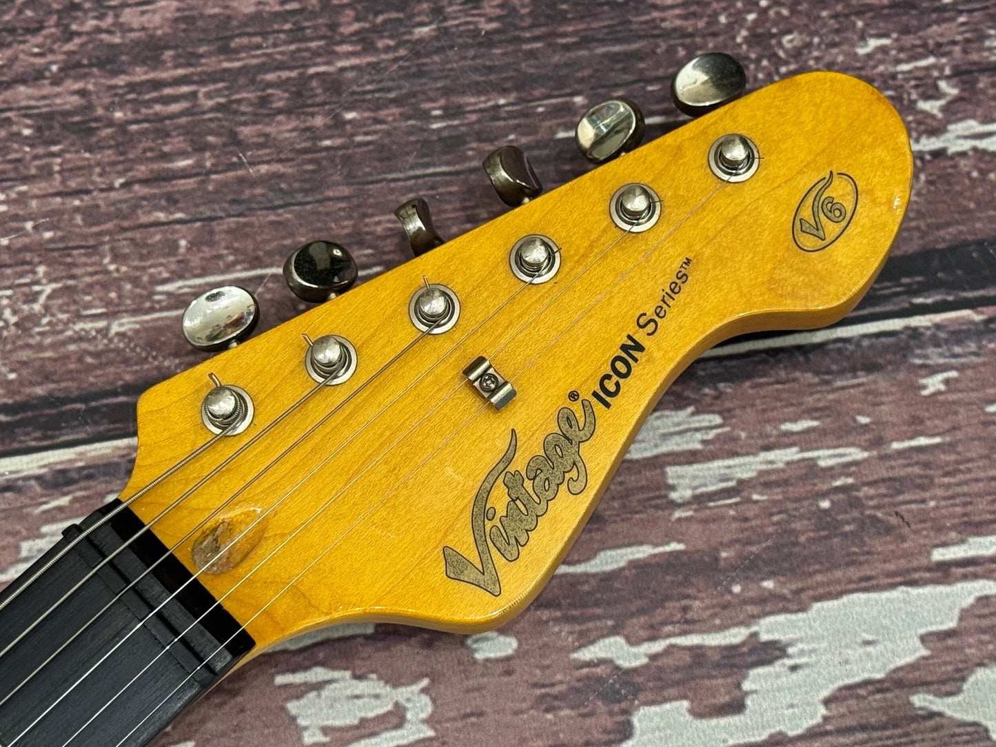 Vintage Icon V6 relic