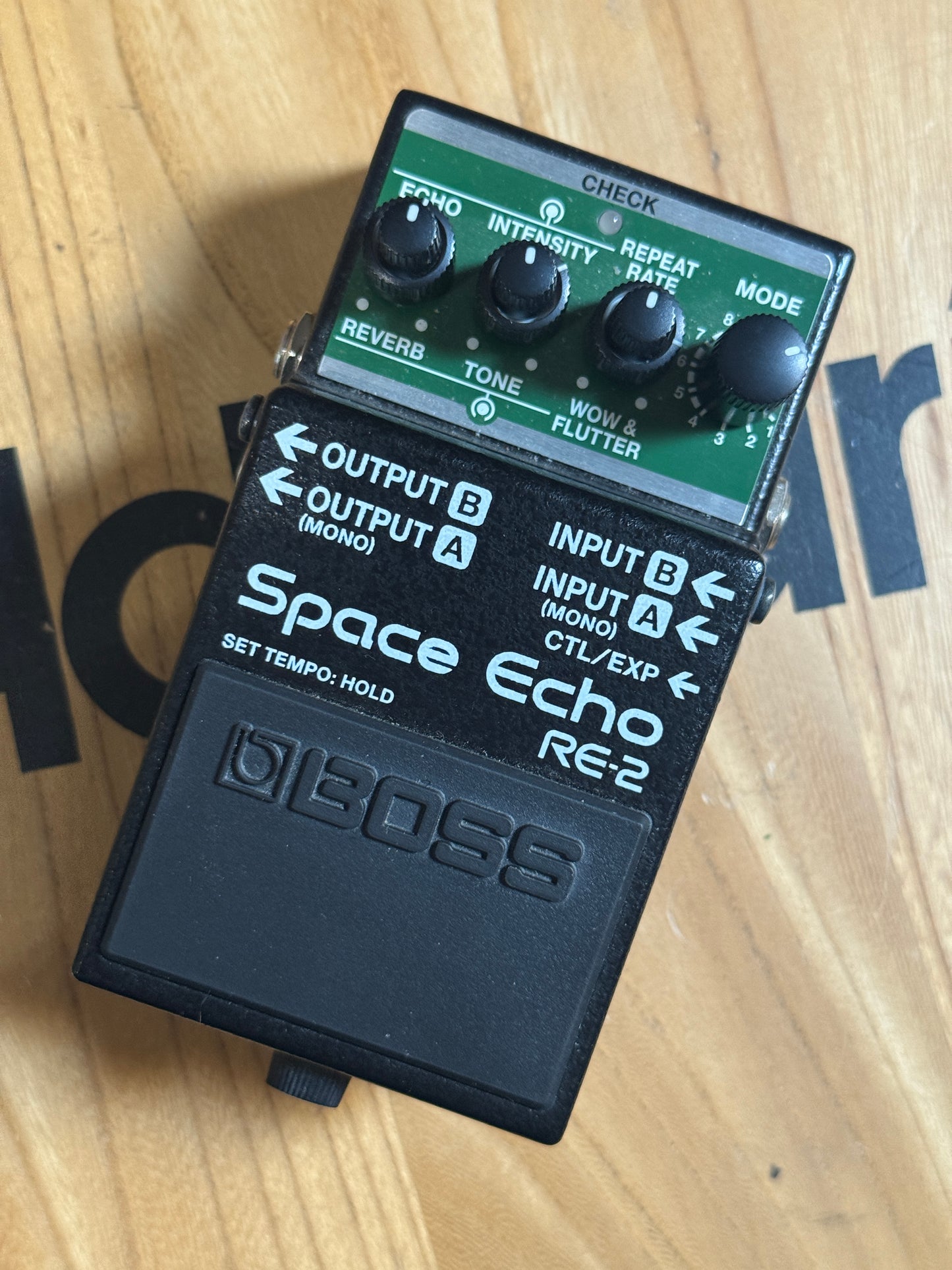 USED Boss Space Echo RE-2 Boxed Mint condition