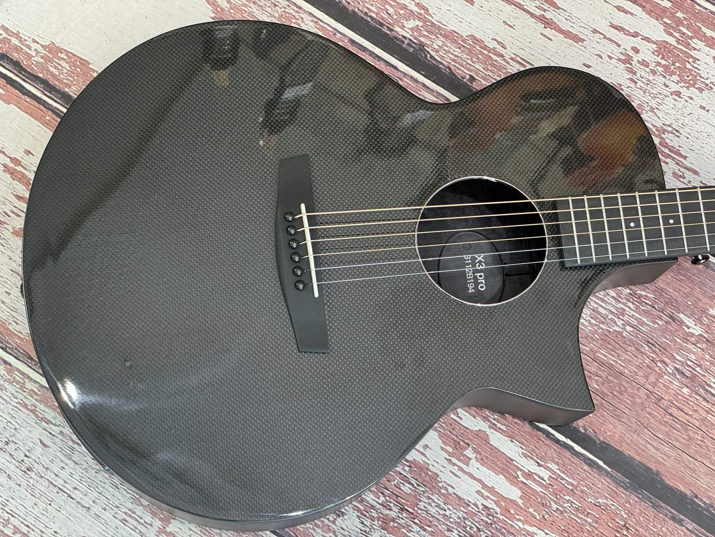 Enya X3 Pro Carbon electro with FX and padded bag.