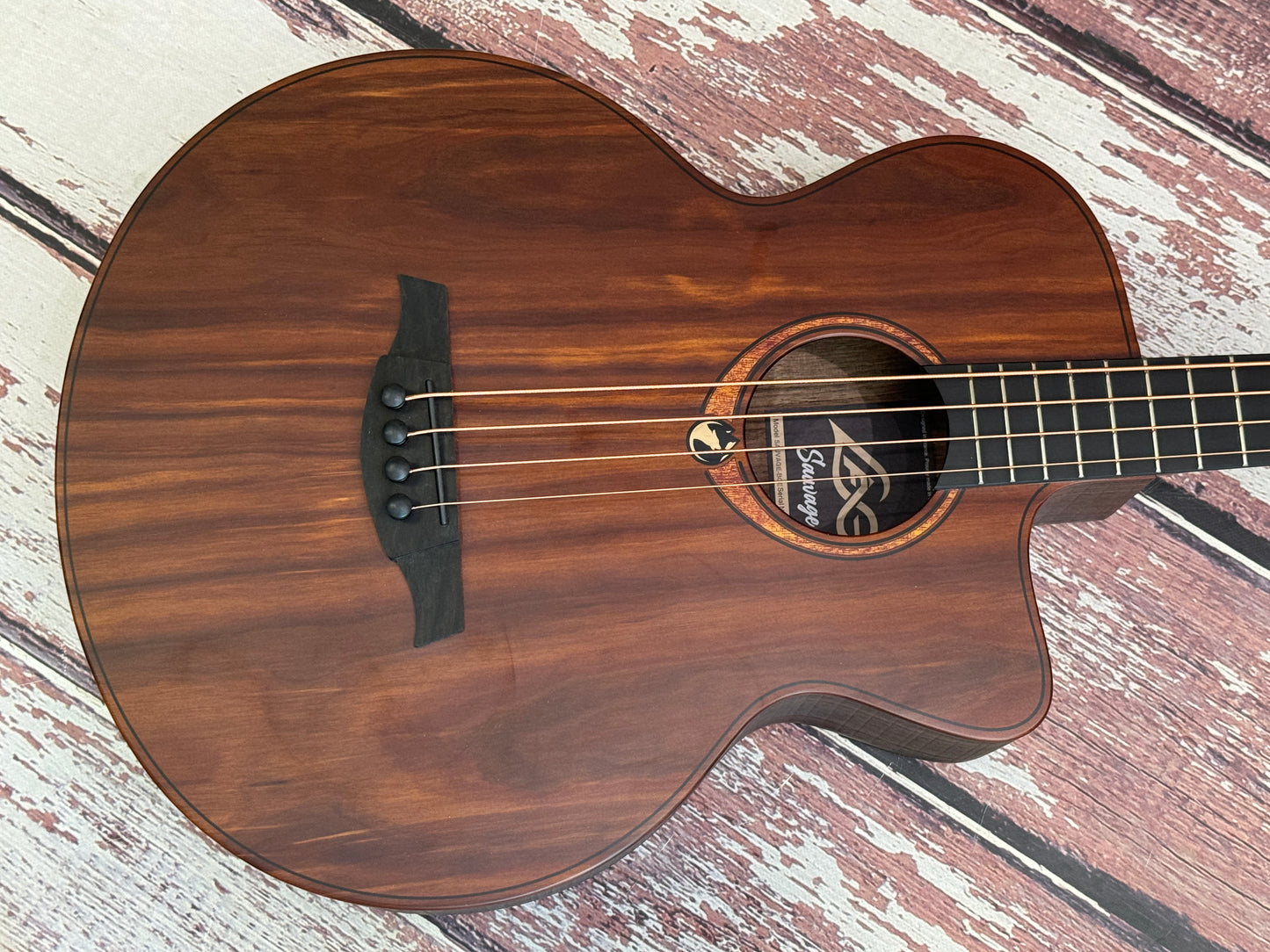 LAG Sauvage electro acoustic bass & deluxe bag