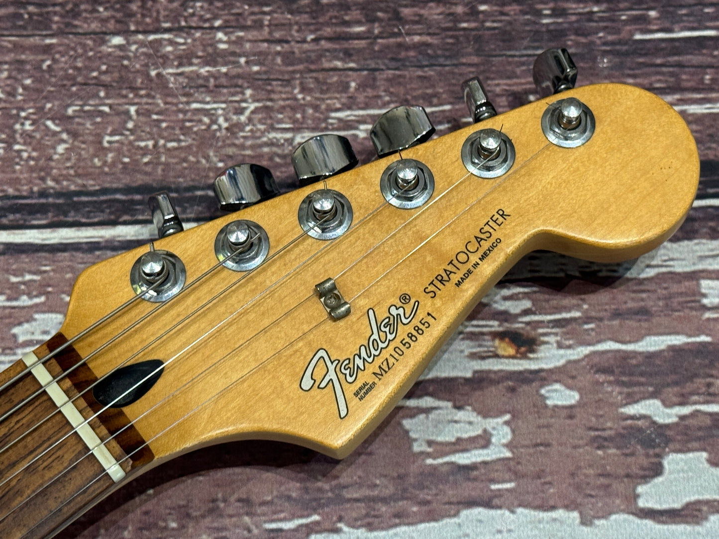 Fender Stanard HSS Stratocaster (Mexico) Bare Knuckle set!