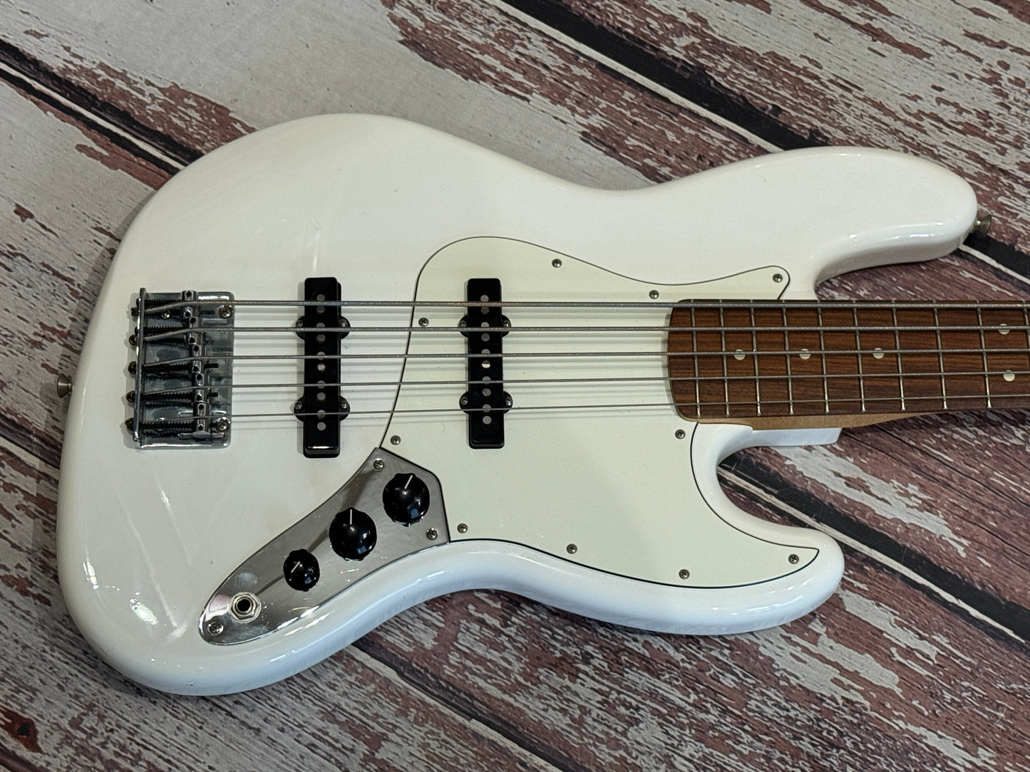 Fender Standard Jazz Bass 5 string Mexico - Arctic white