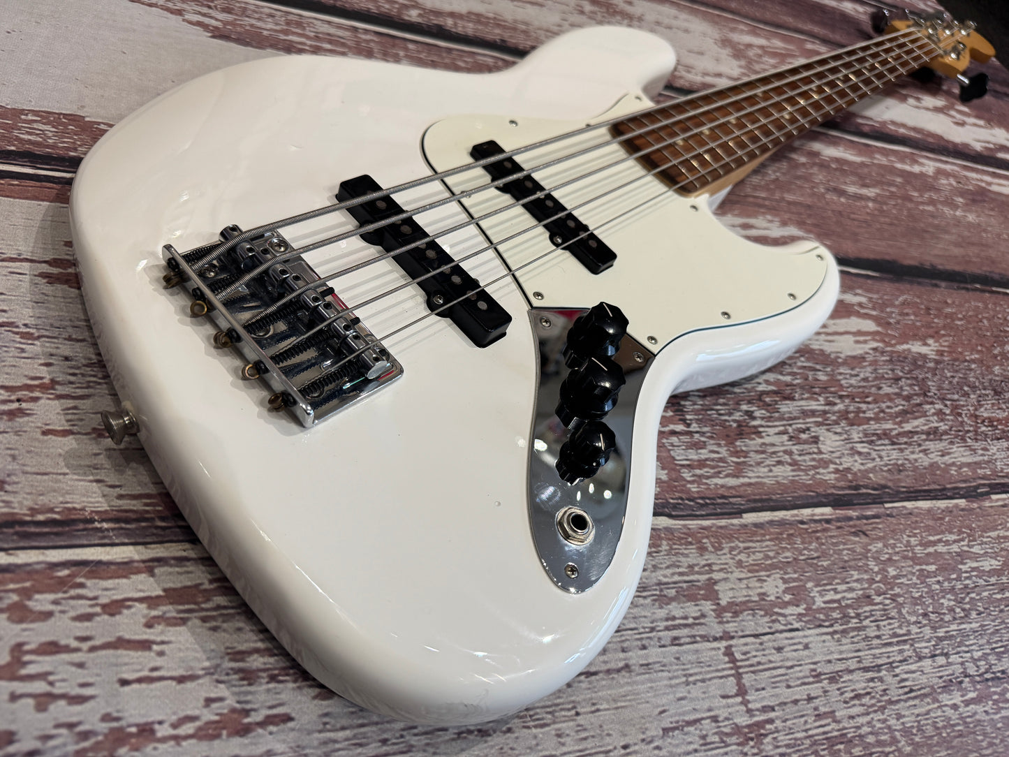 Fender Standard Jazz Bass 5 string Mexico - Arctic white