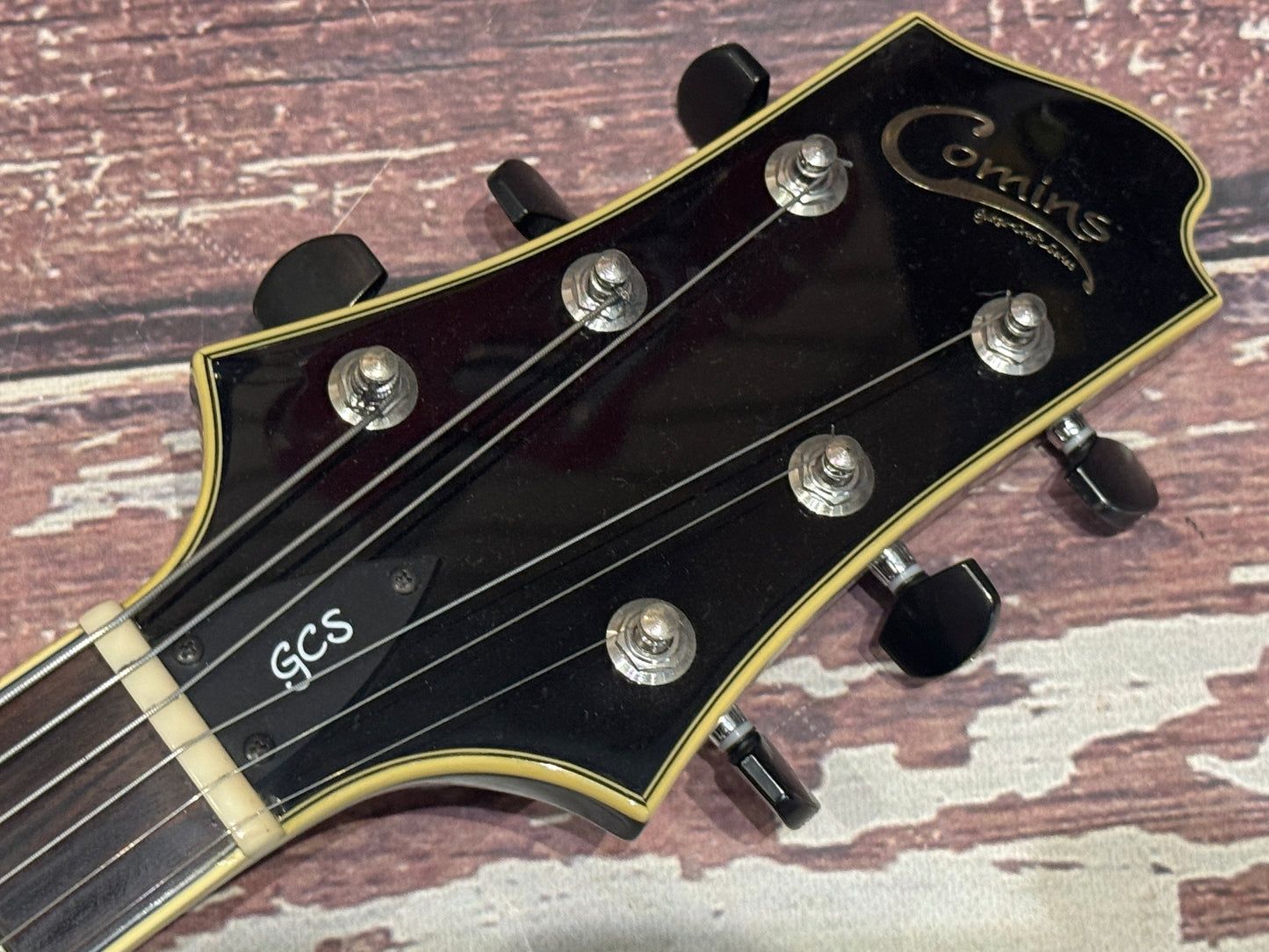 Comins GCS-16-1 With hard case