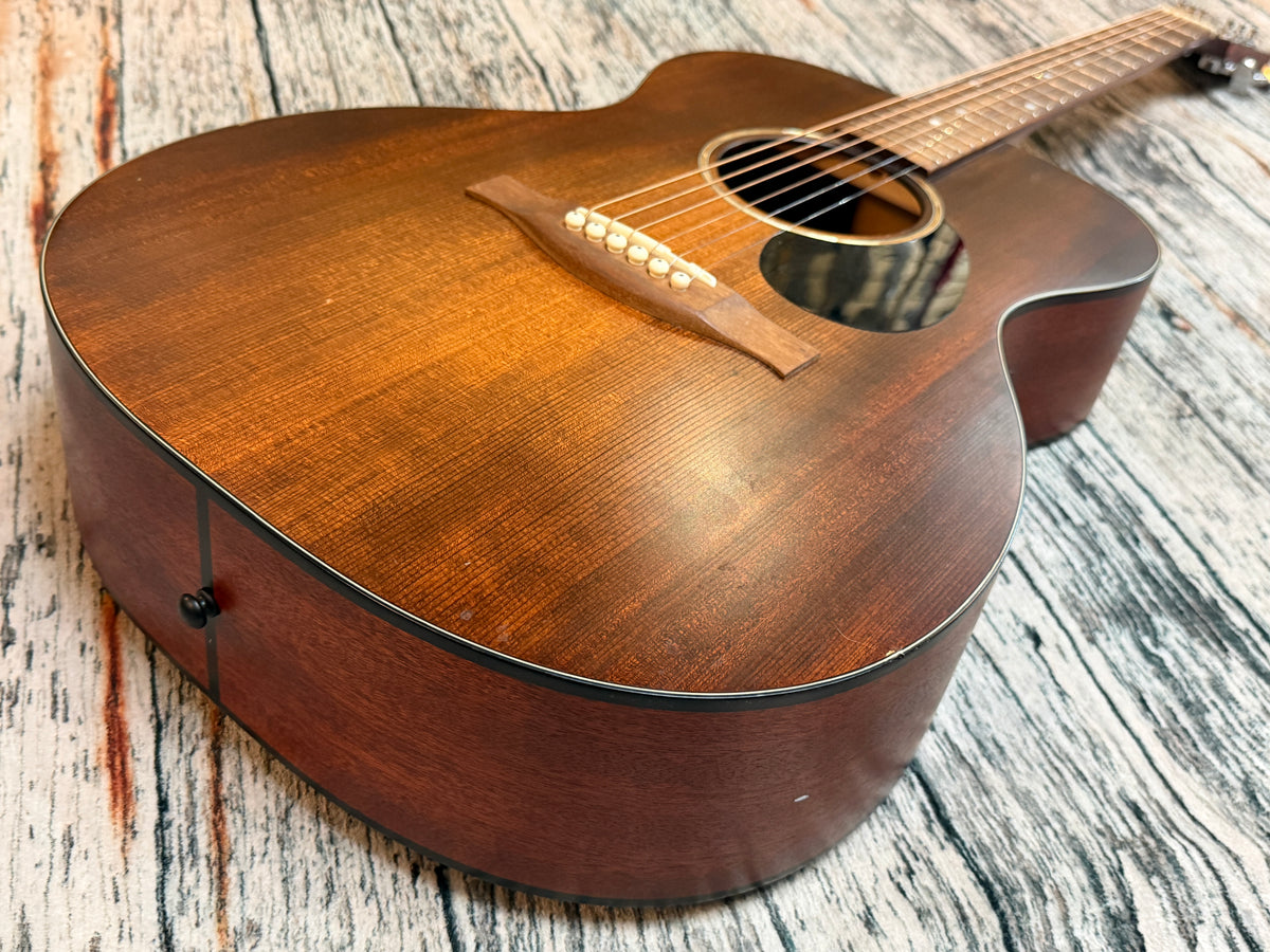 Eastman PCH1-OM Classic