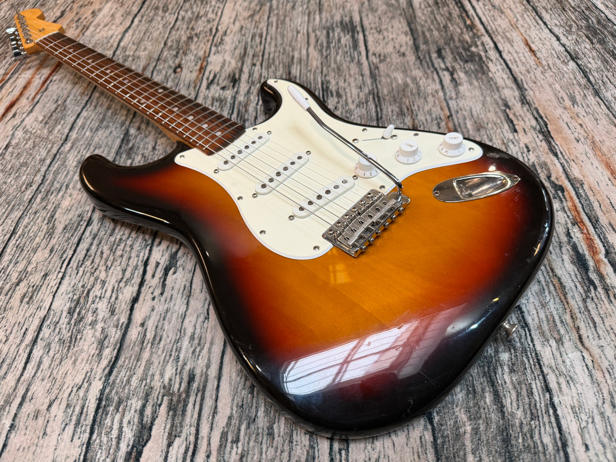 Squier Silver Series Stratocaster - Please read!