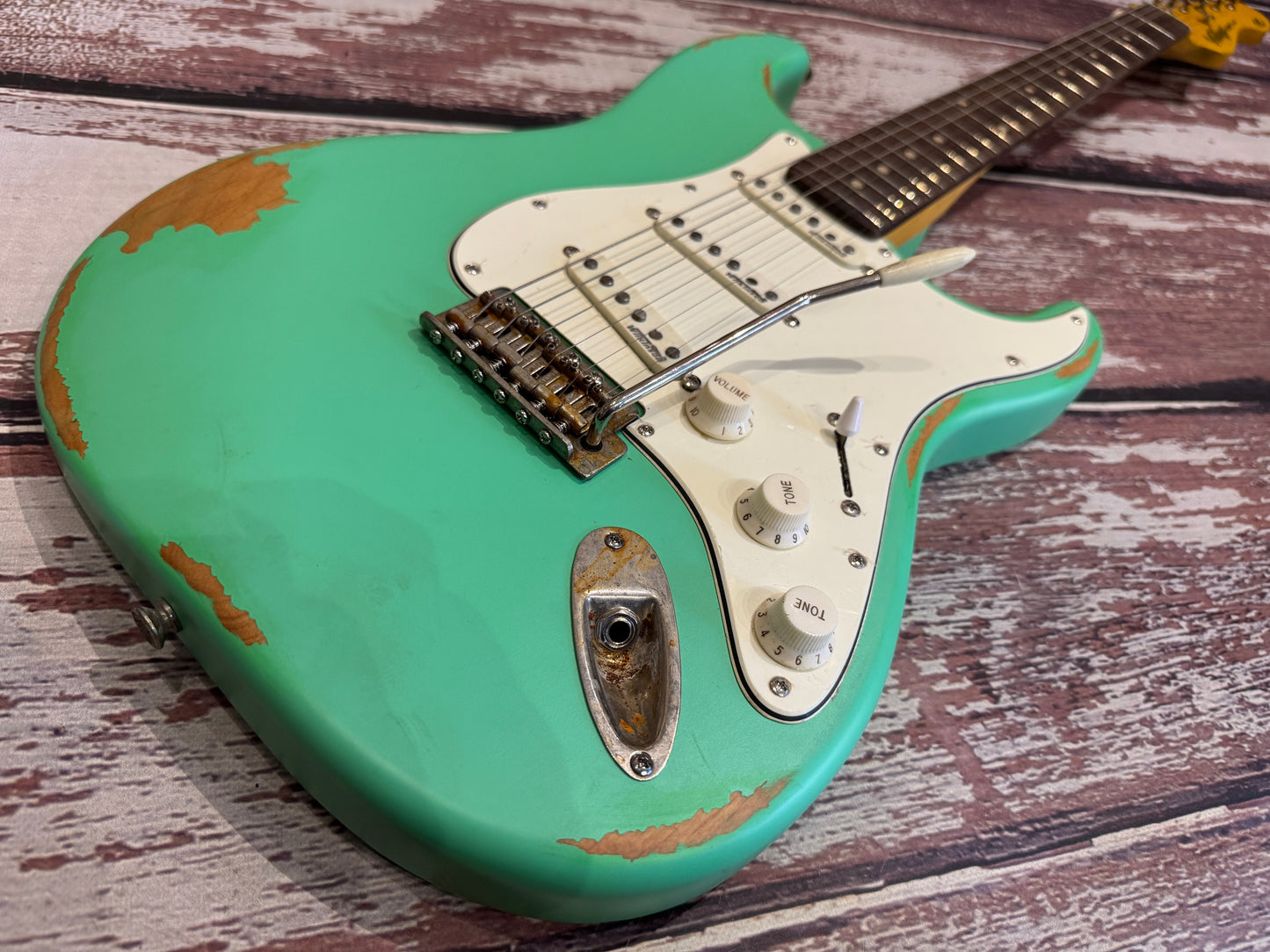 Vintage V6 Icon Relic - Ventura Green