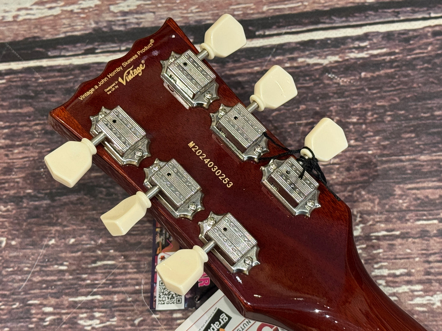 Vintage V100 reissued - Bigsby ~ Flamed Amber NOS