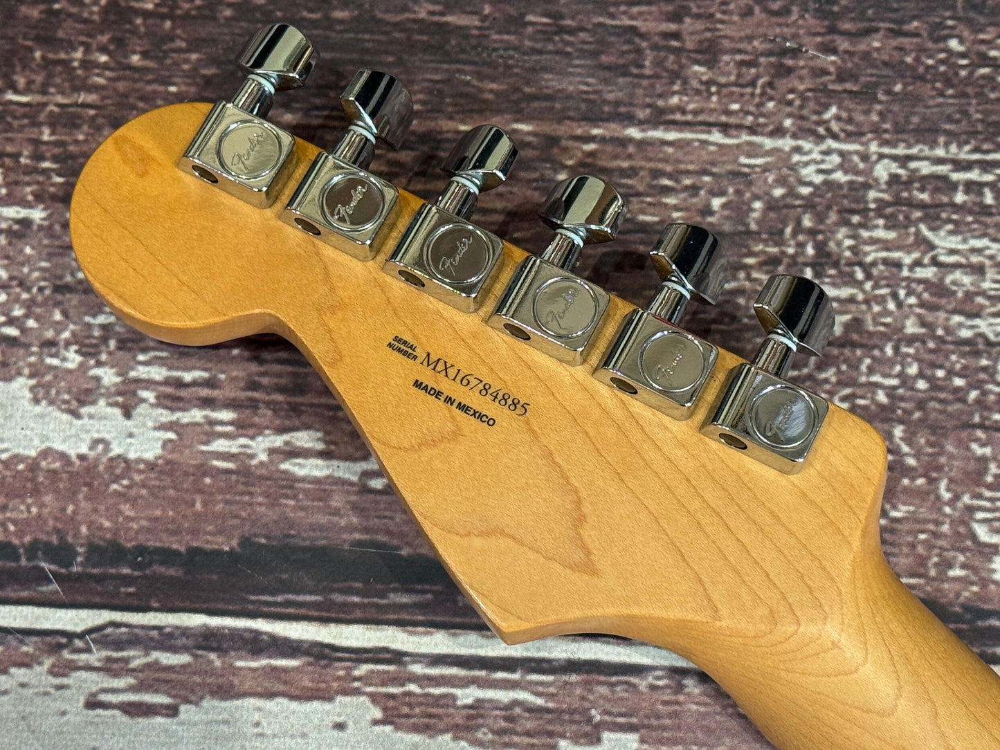 Fender Standard Stratocaster - 2016 Mexican