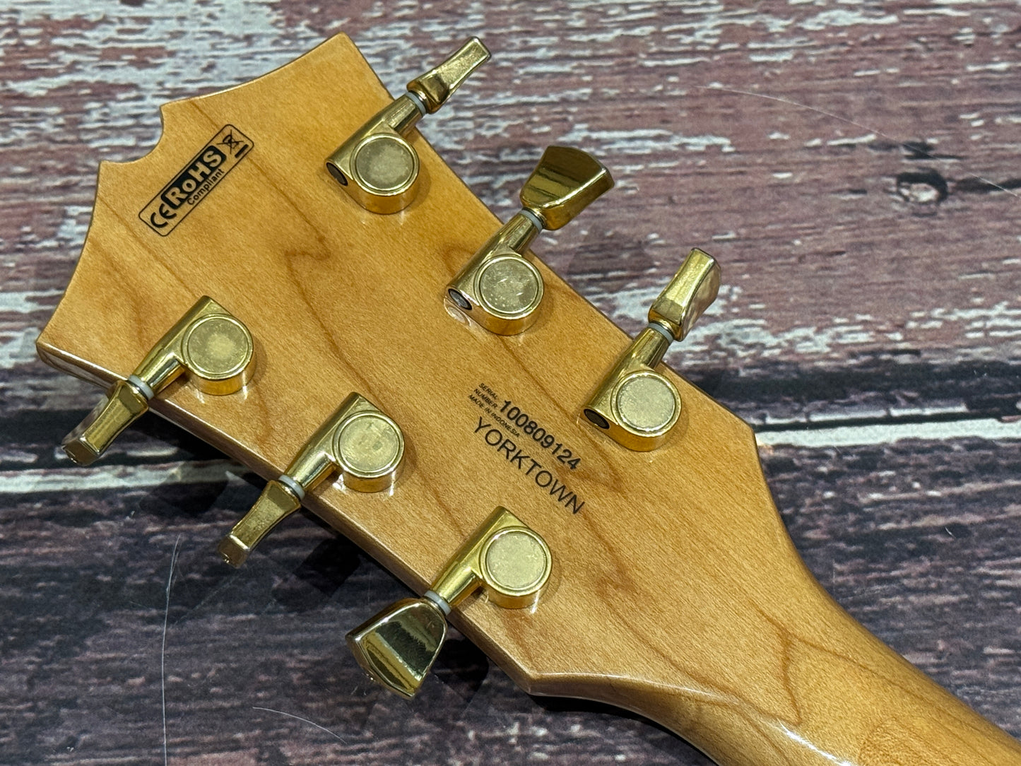 Cort Yorktown Jazz style - Natural maple