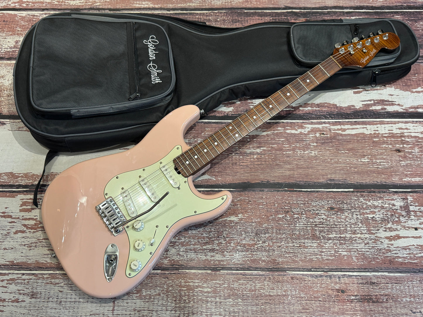 Gordon Smith - UK Handmade Classic S, check the neck out!