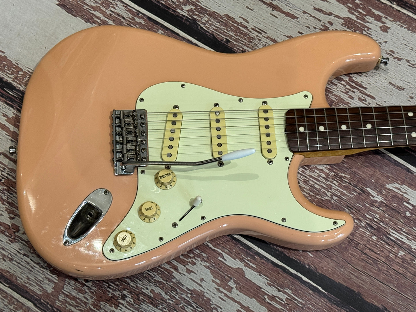 Fender ST62 Shell Pink Stratocaster - Japanese 2006-8