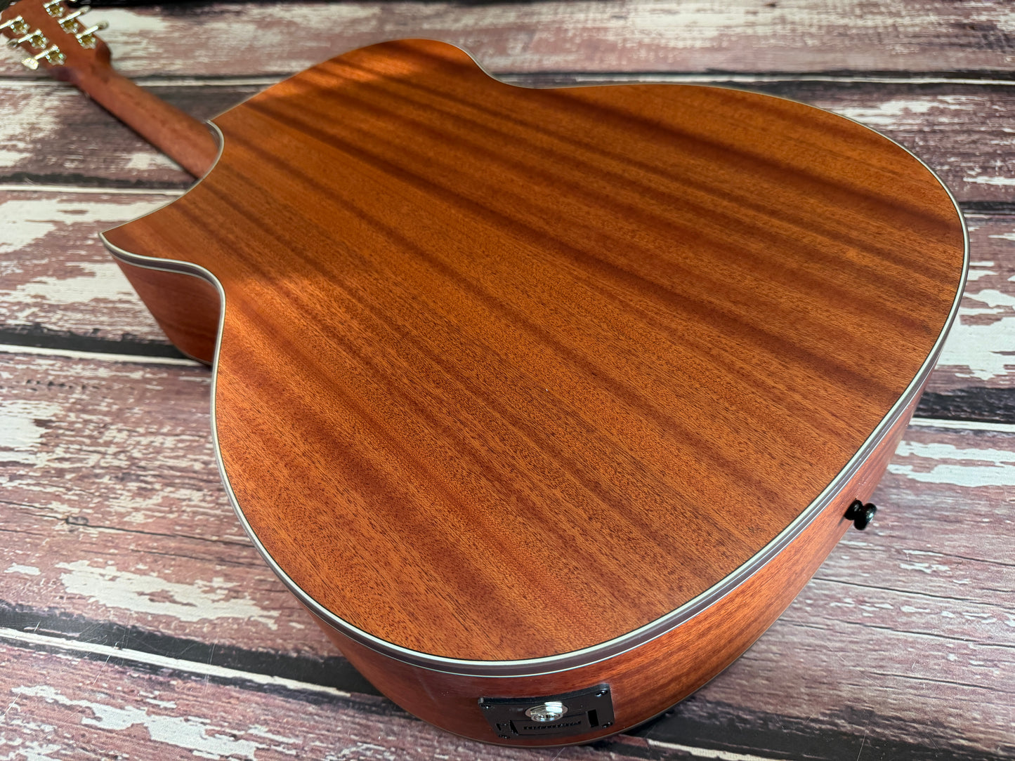 Aria 101 slope cutaway electro acoustic