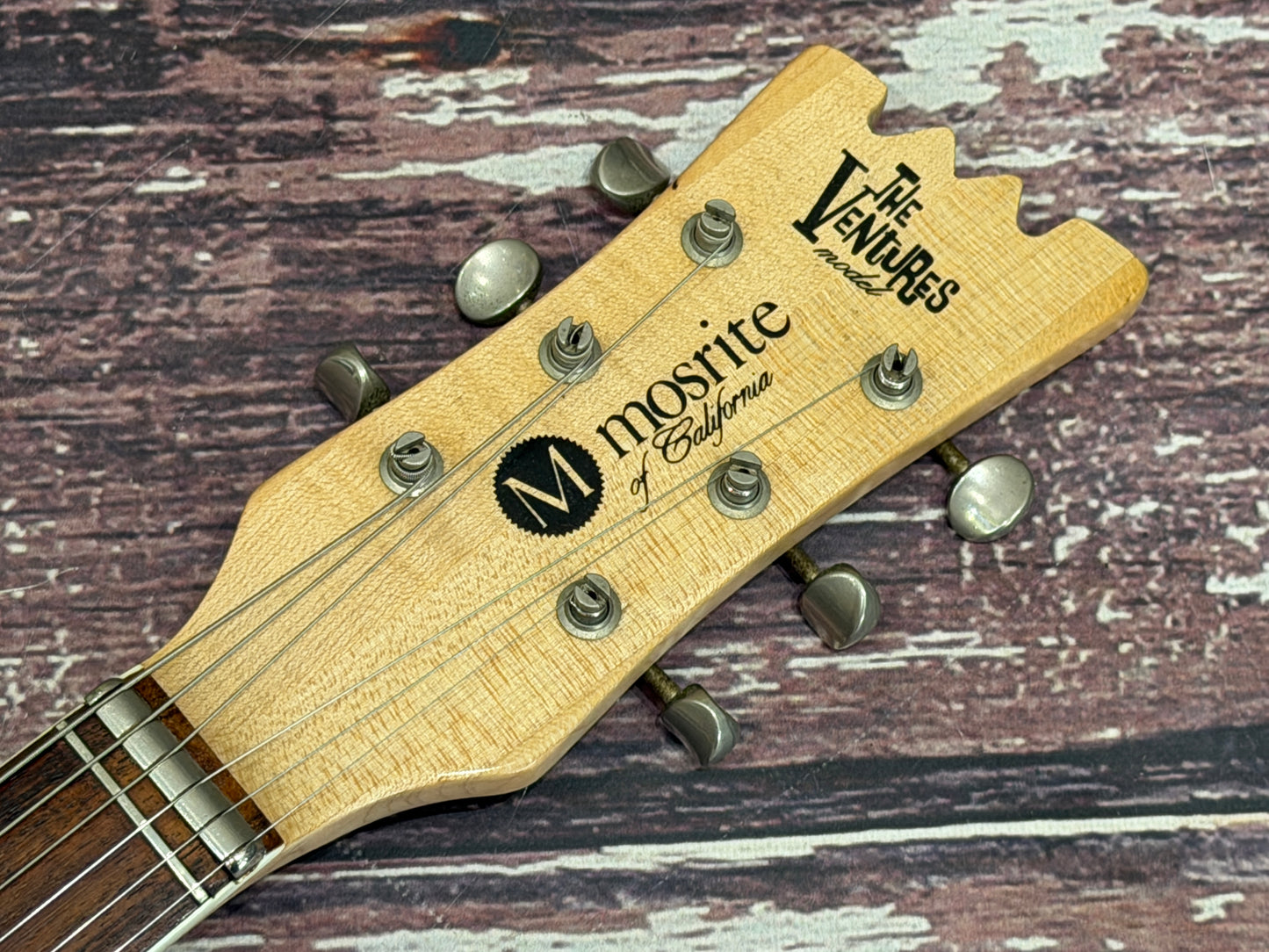 The Ventures '65 reissue Mosrite 90's Japanese Kurokumo.