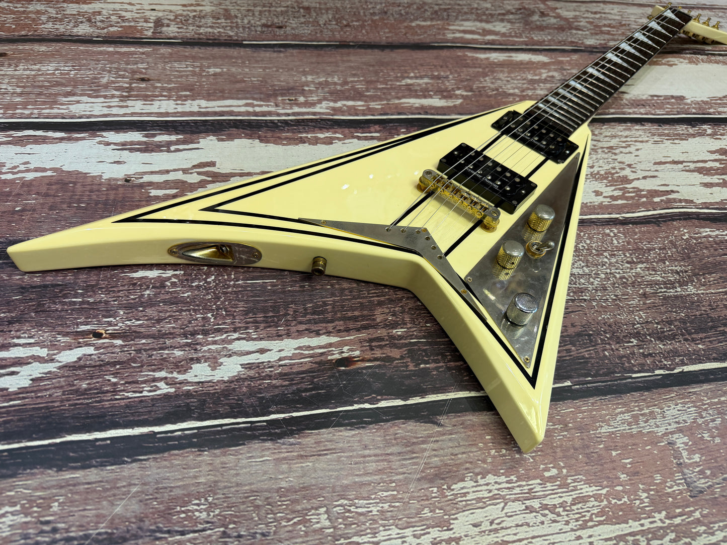 Jackson RR5 Rhodes "V", Japanese with fitted hard case.