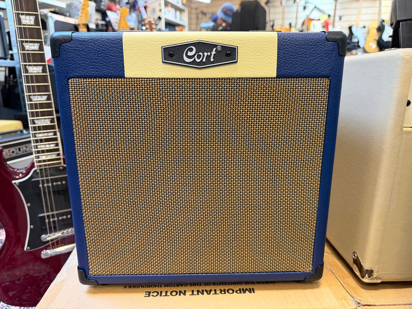 Cort CM15R Electric guitar practice amplifier Blue