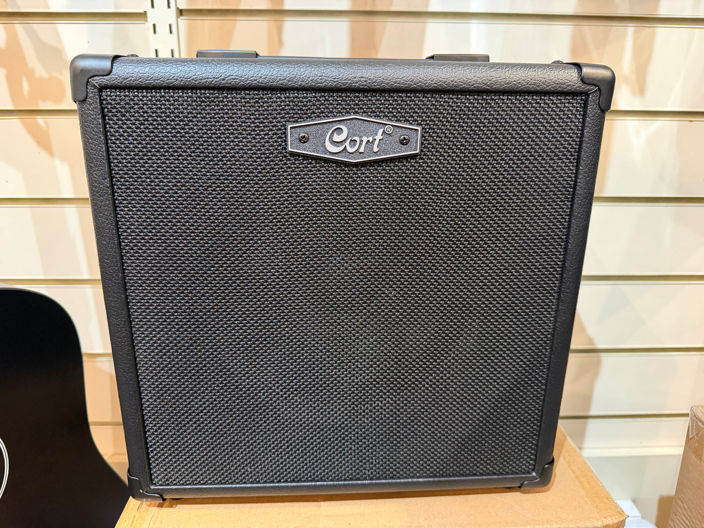 Cort CM20B Electric bass guitar practice amplifier Black