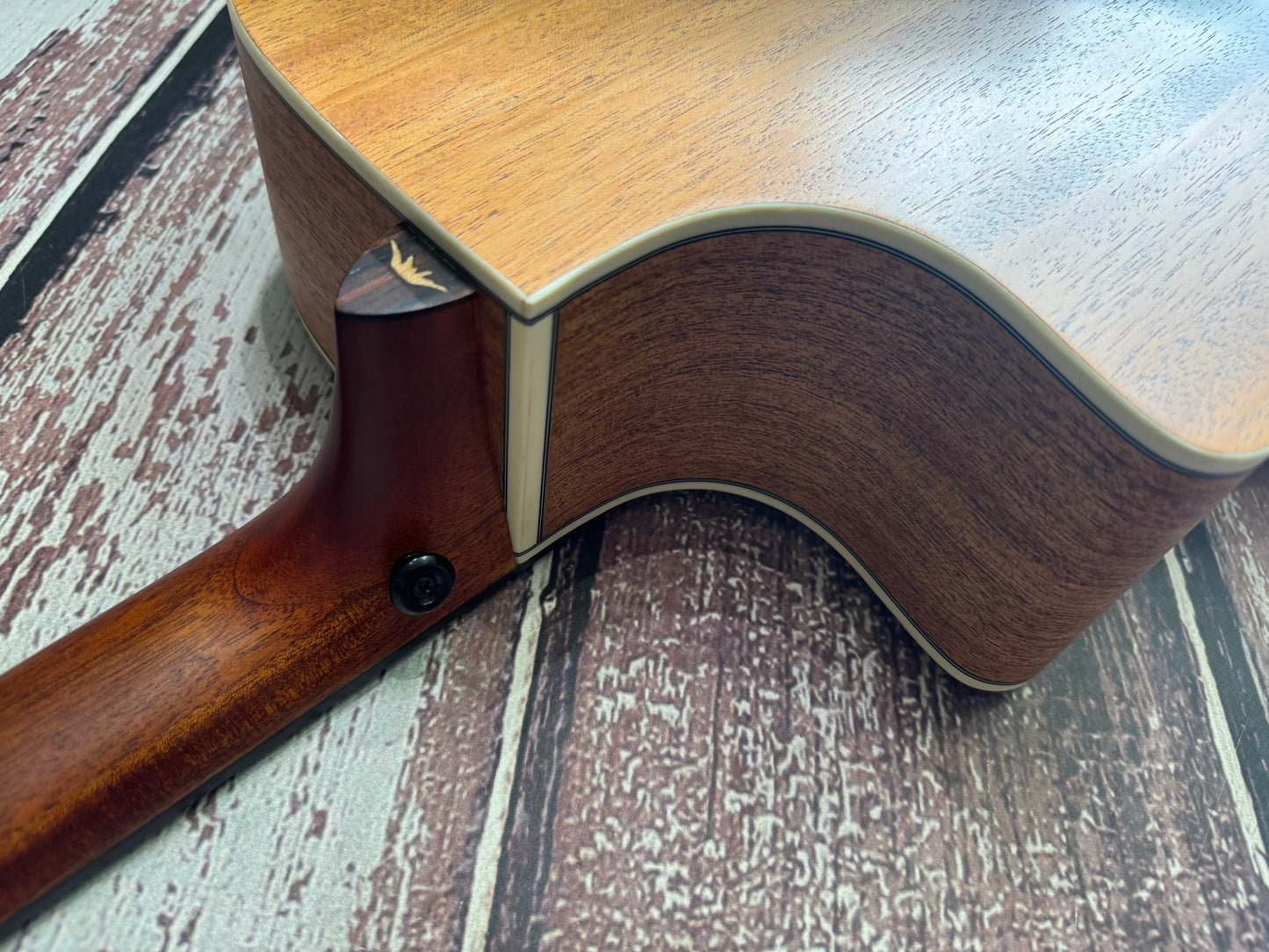 Bromo Appalachia series BAA2CE Grand Auditorium electro acoustic guitar.