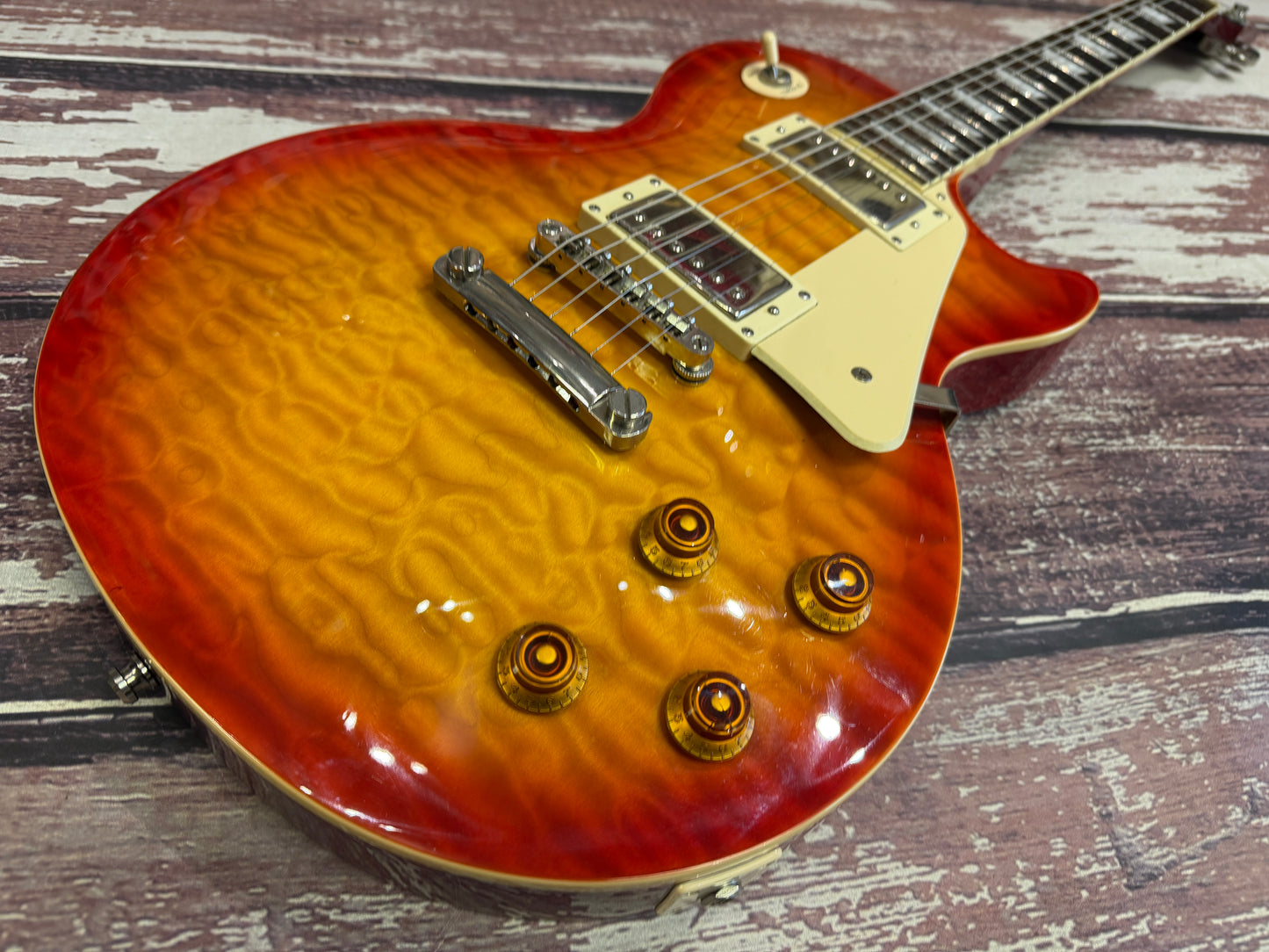 Epiphone Les Paul Standard Pro - Quilt top