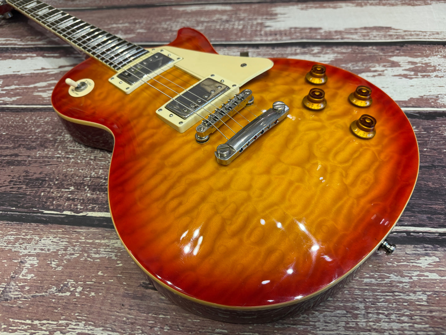 Epiphone Les Paul Standard Pro - Quilt top