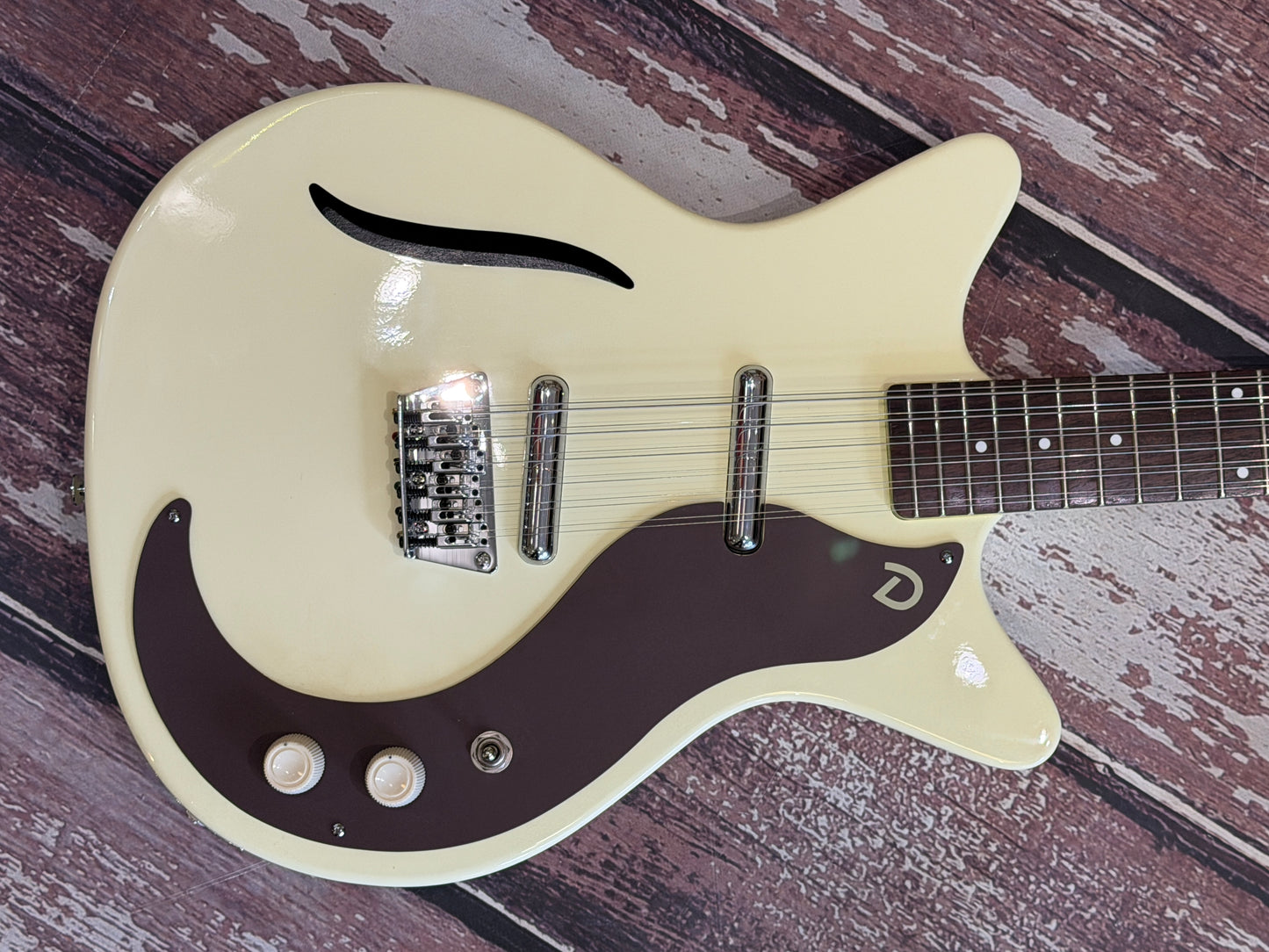 Danelectro Vintage 12 String Guitar ~ Vintage White (Ex-Demo)