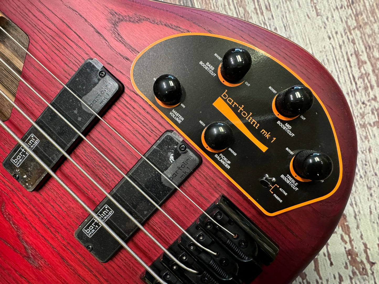 Cort B4 Element Bass Wine red Bartolini loaded!