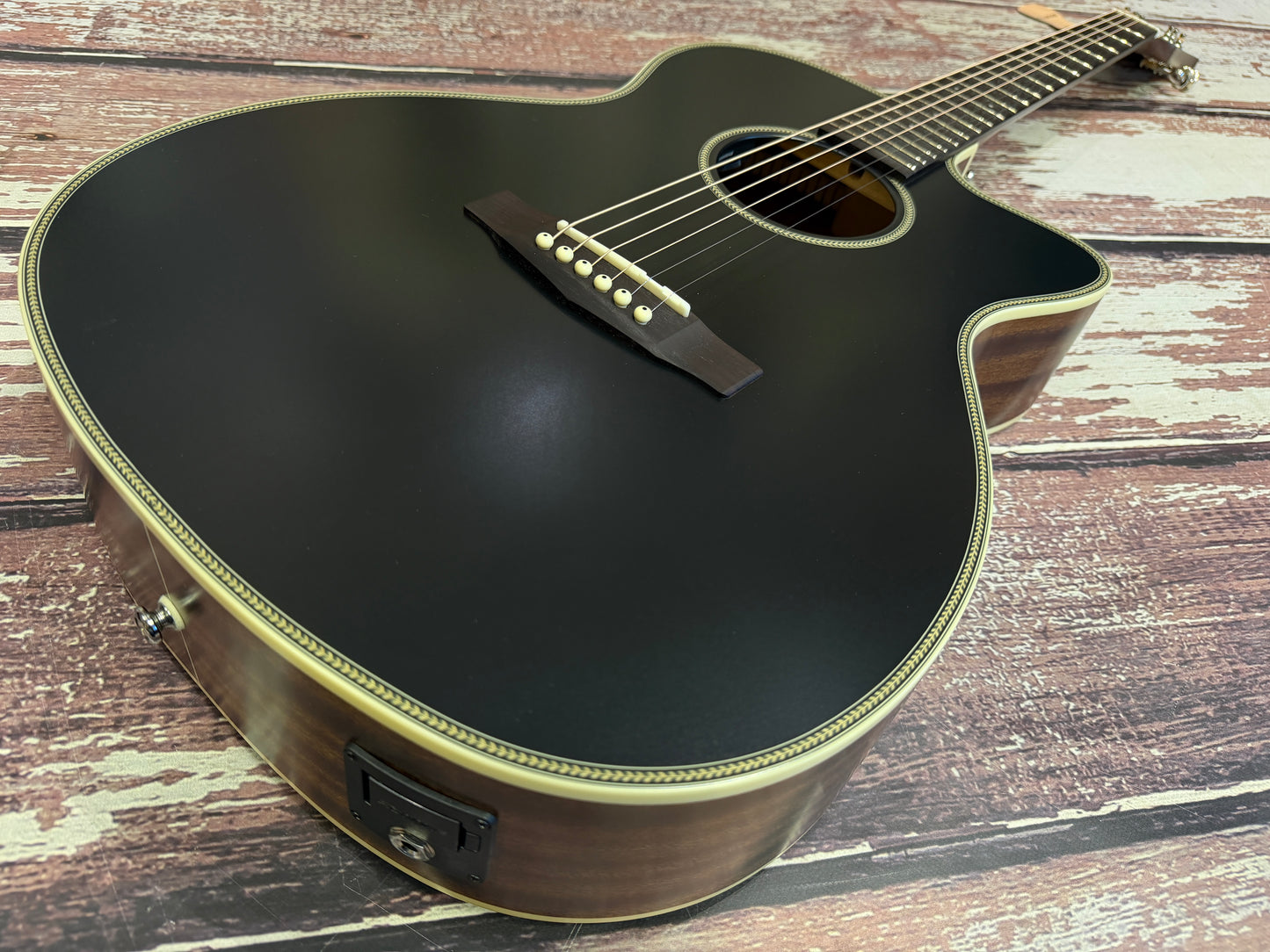 Cort Essence Series Electro Acoustic - Fishman - Satin Black