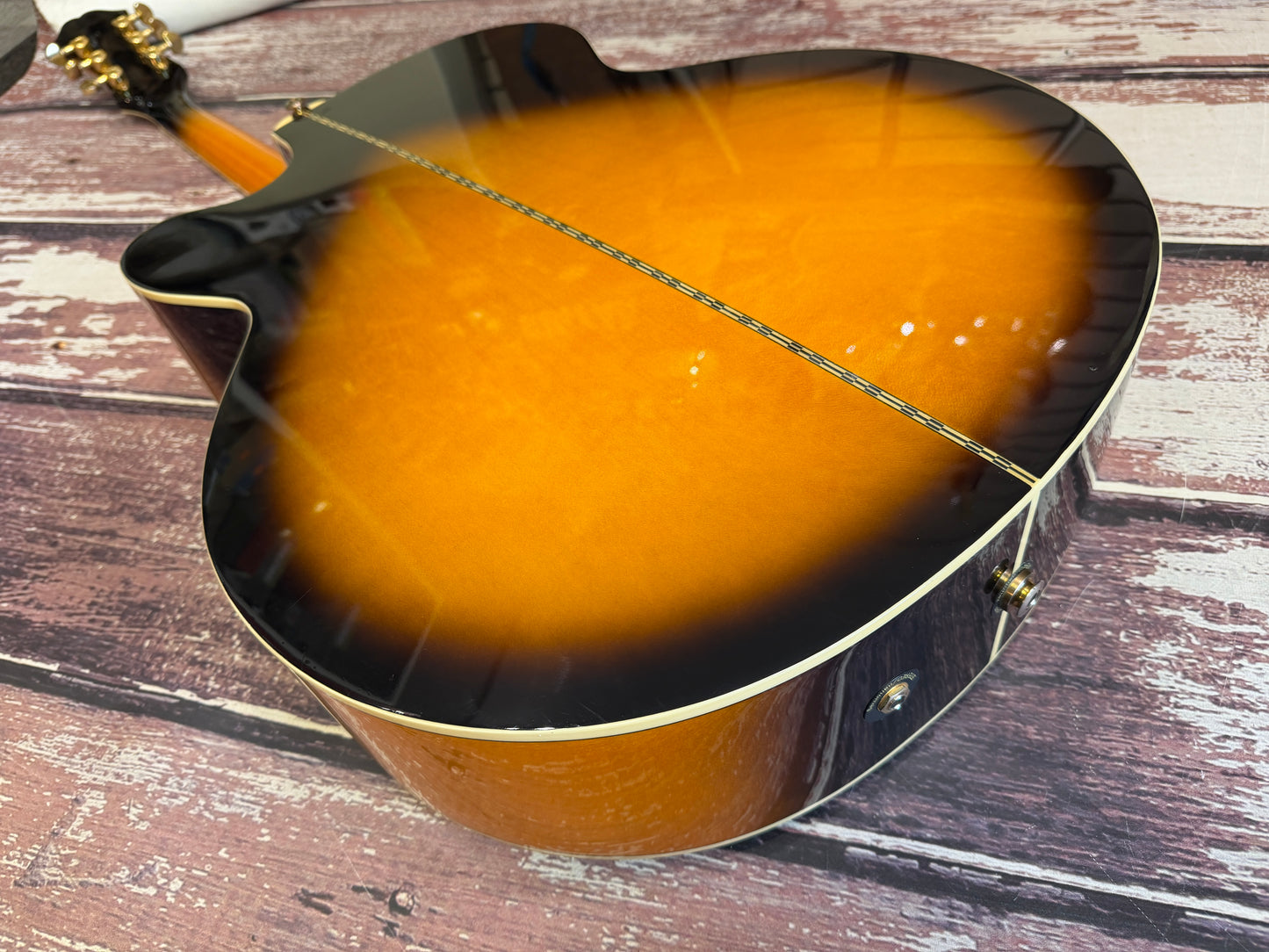 Epiphone EJ200CE Jumbo stereo twin pickups