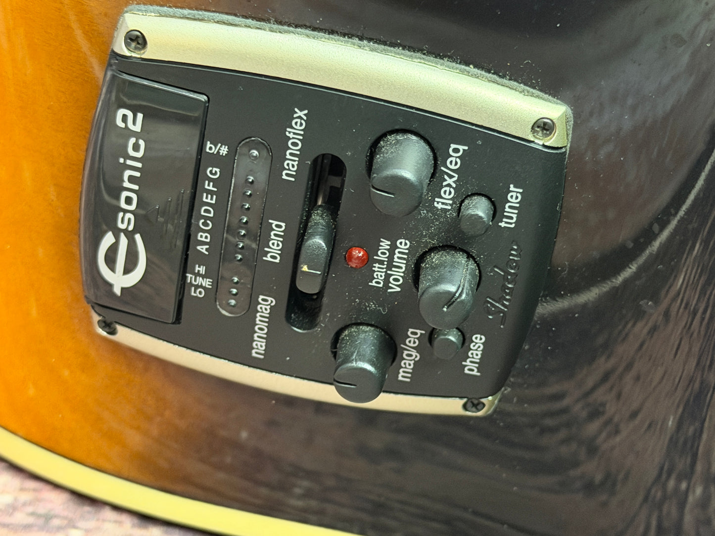 Epiphone EJ200CE Jumbo stereo twin pickups