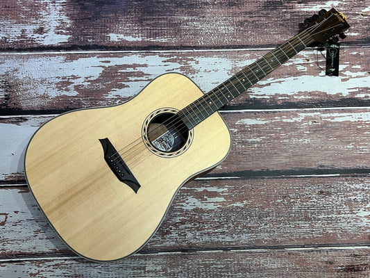 Bromo Tahoma Dreadnought Acoustic Solid Top