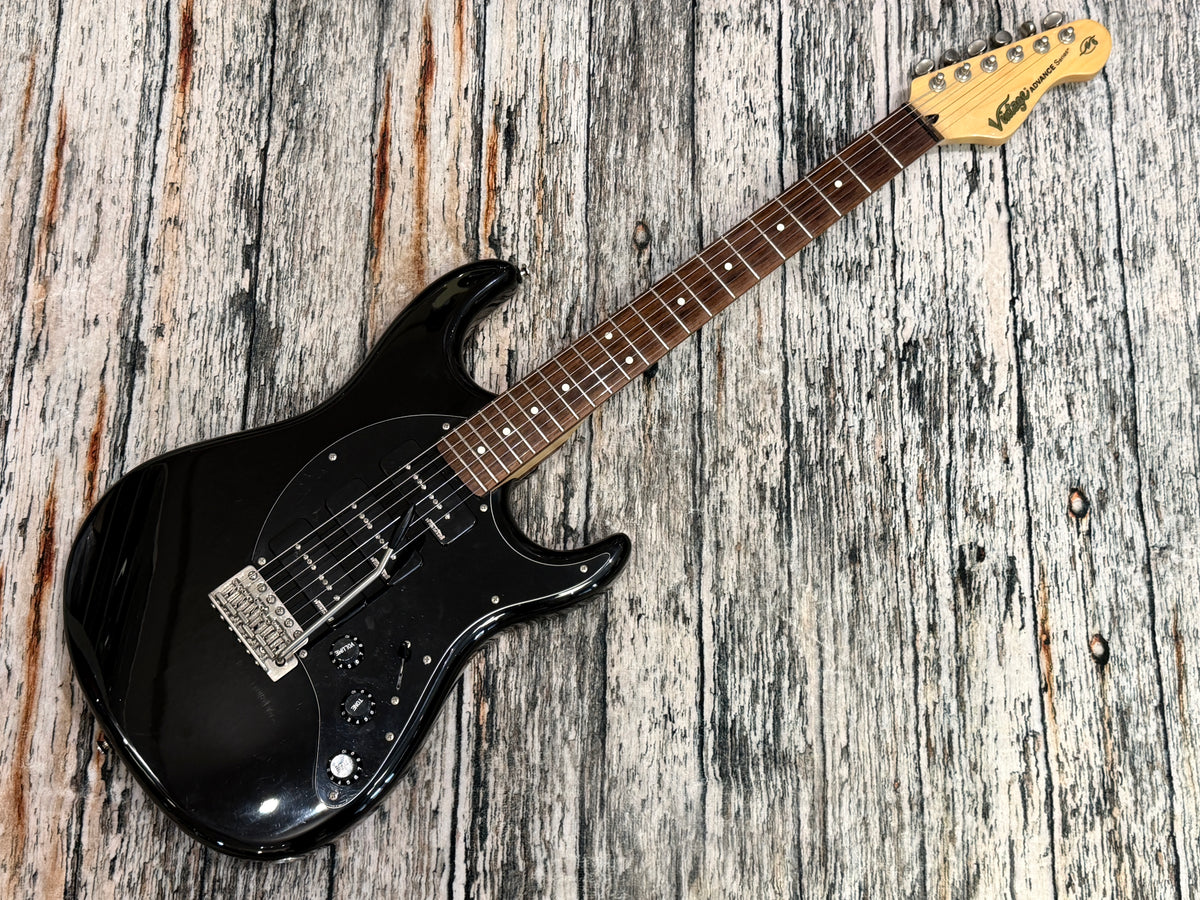 Vintage Advance AV6 - Black