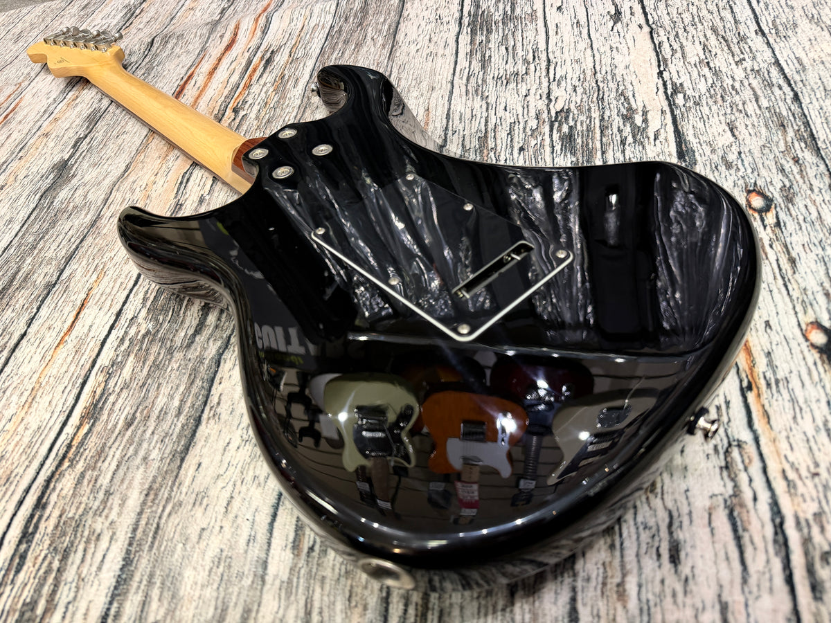 Vintage Advance AV6 - Black