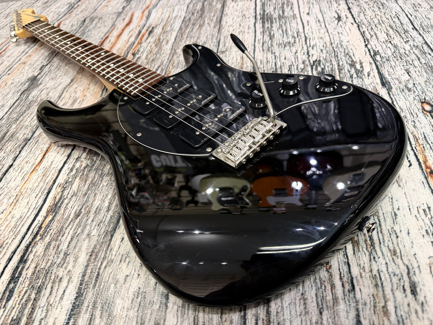 Vintage Advance AV6 - Black