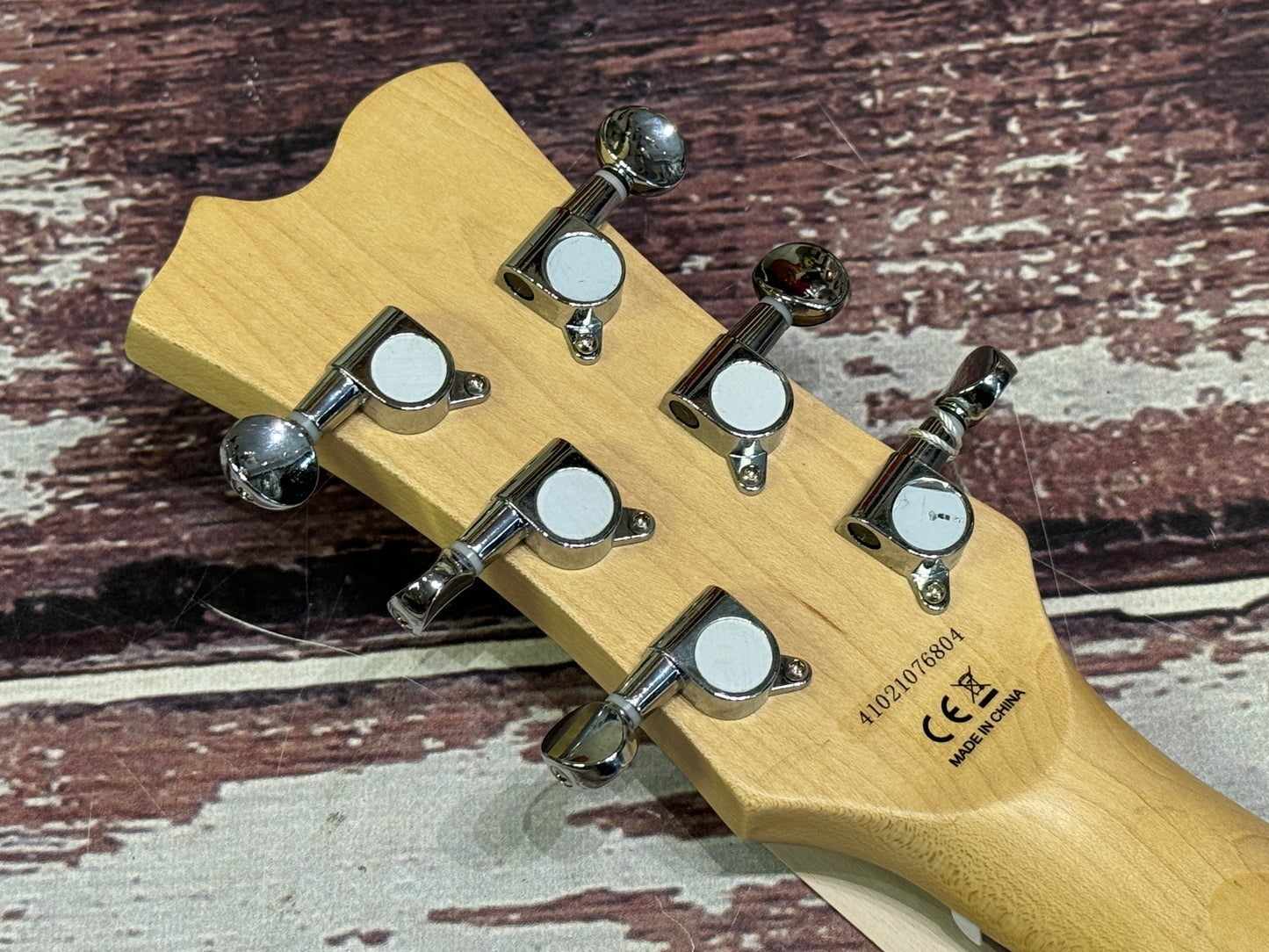 Aria DM-01 Sunburst. B-Stock