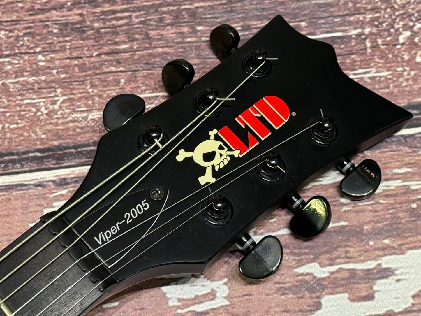 ESP LTD Viper 2005 30th Anniversary Ltd Edition EMG