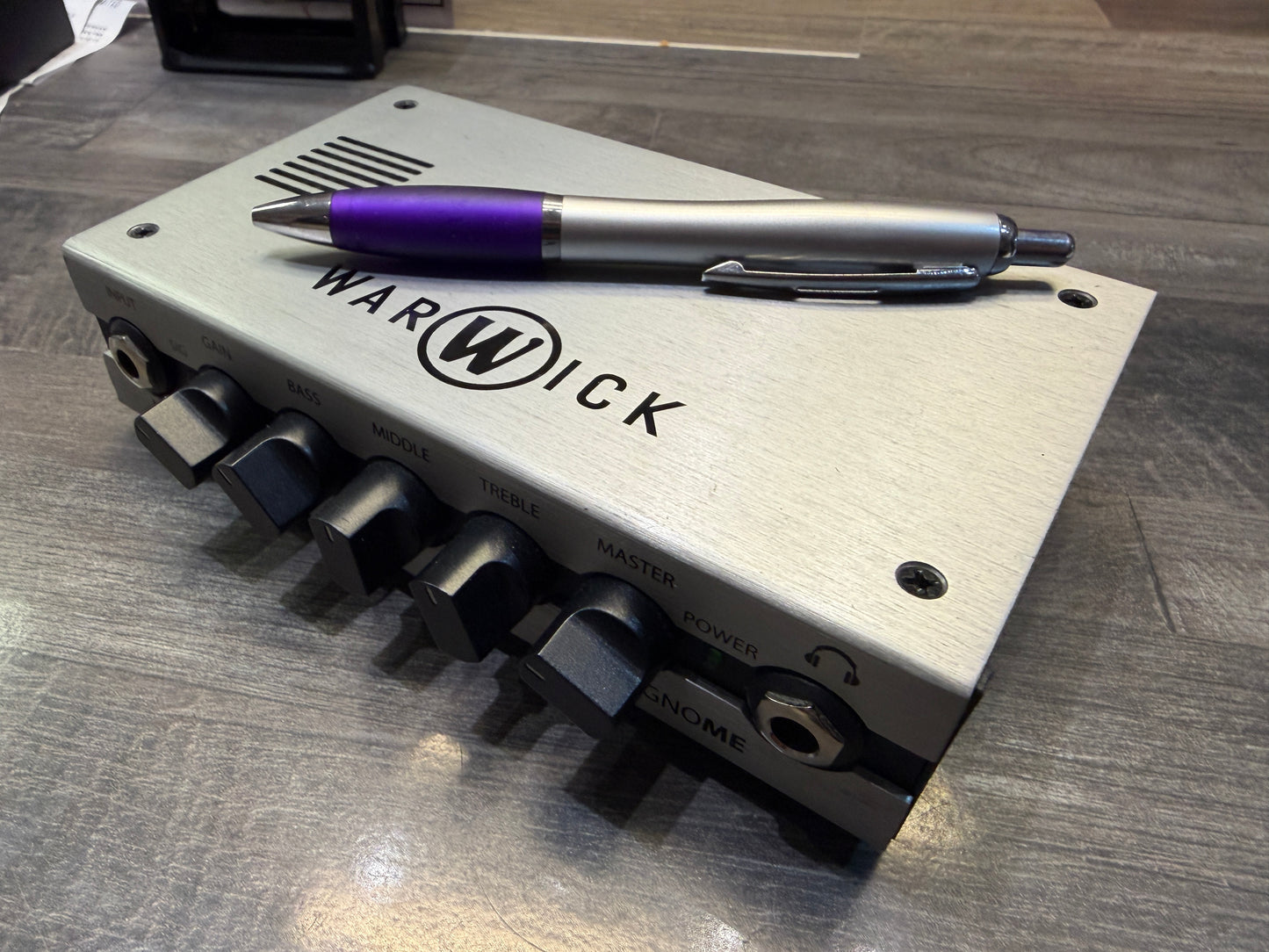 Warwick Gnome 130w/200w bass head