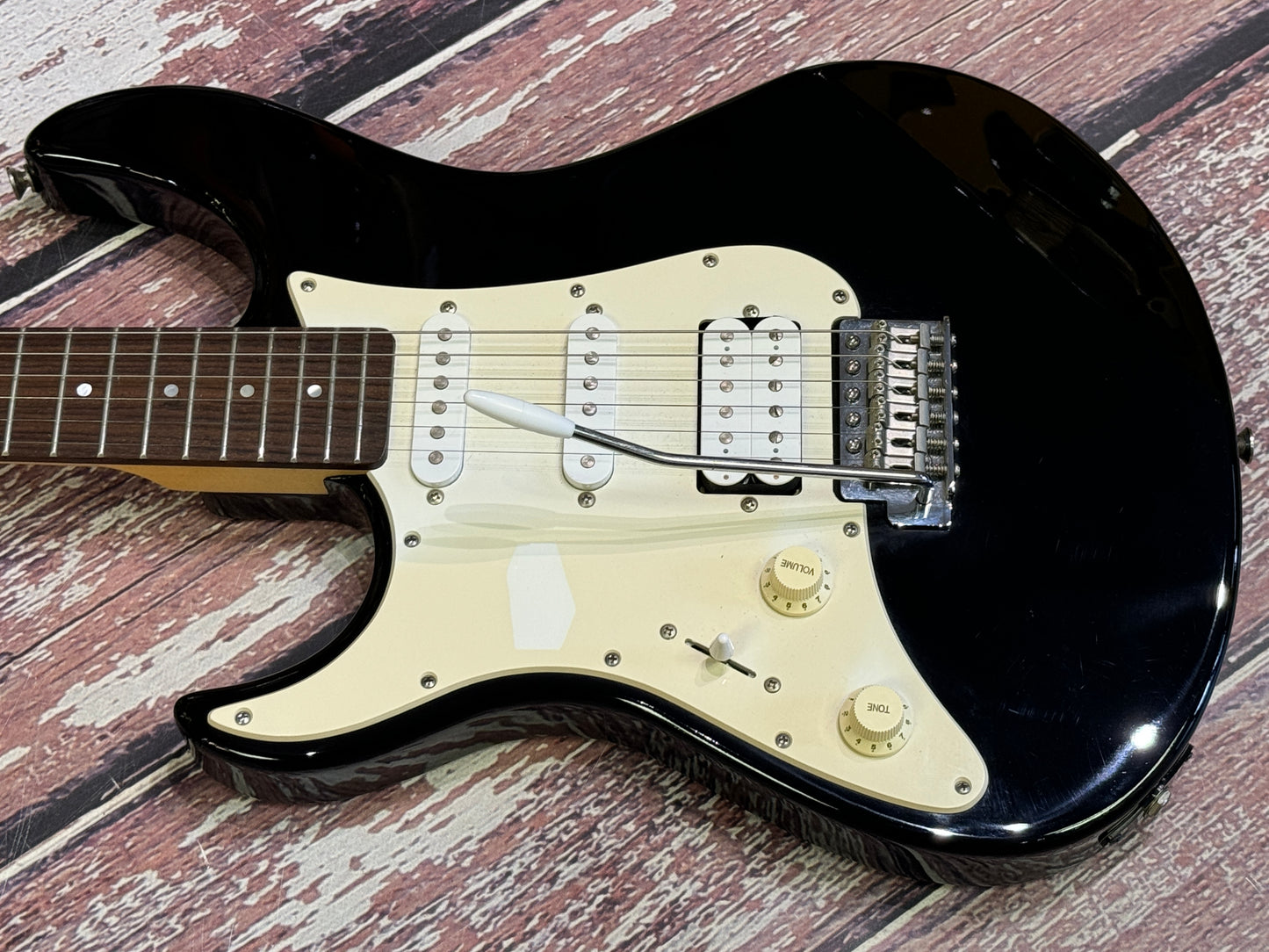 Yamaha Pacifica 112 Left Handed