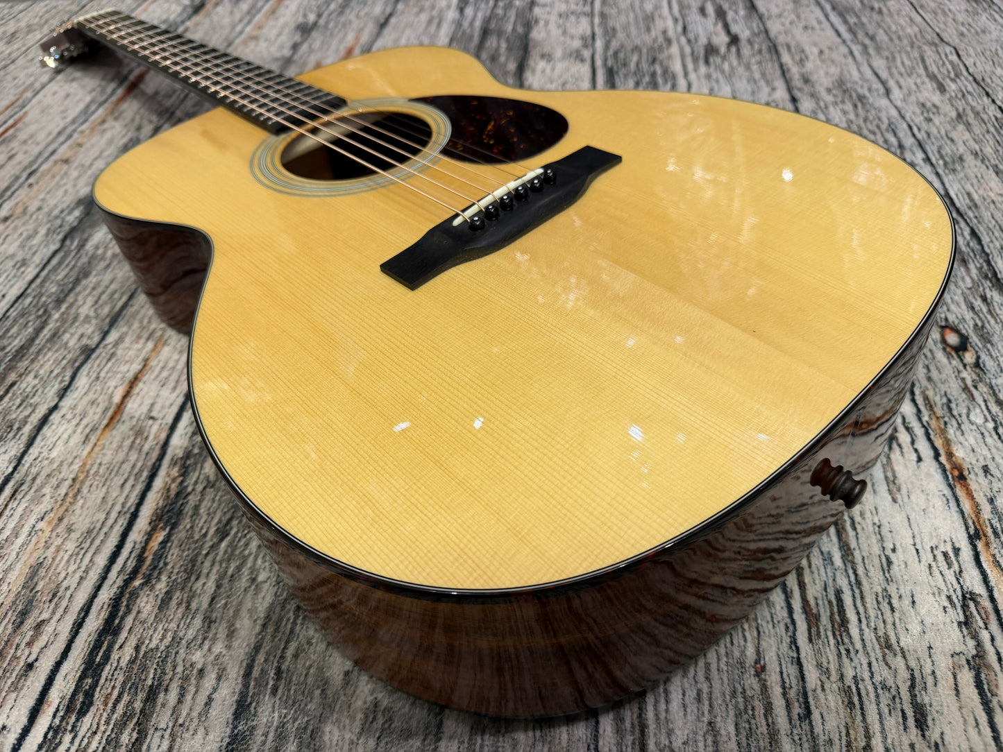 Eastman E10-OM All solid acoustic - B Stock