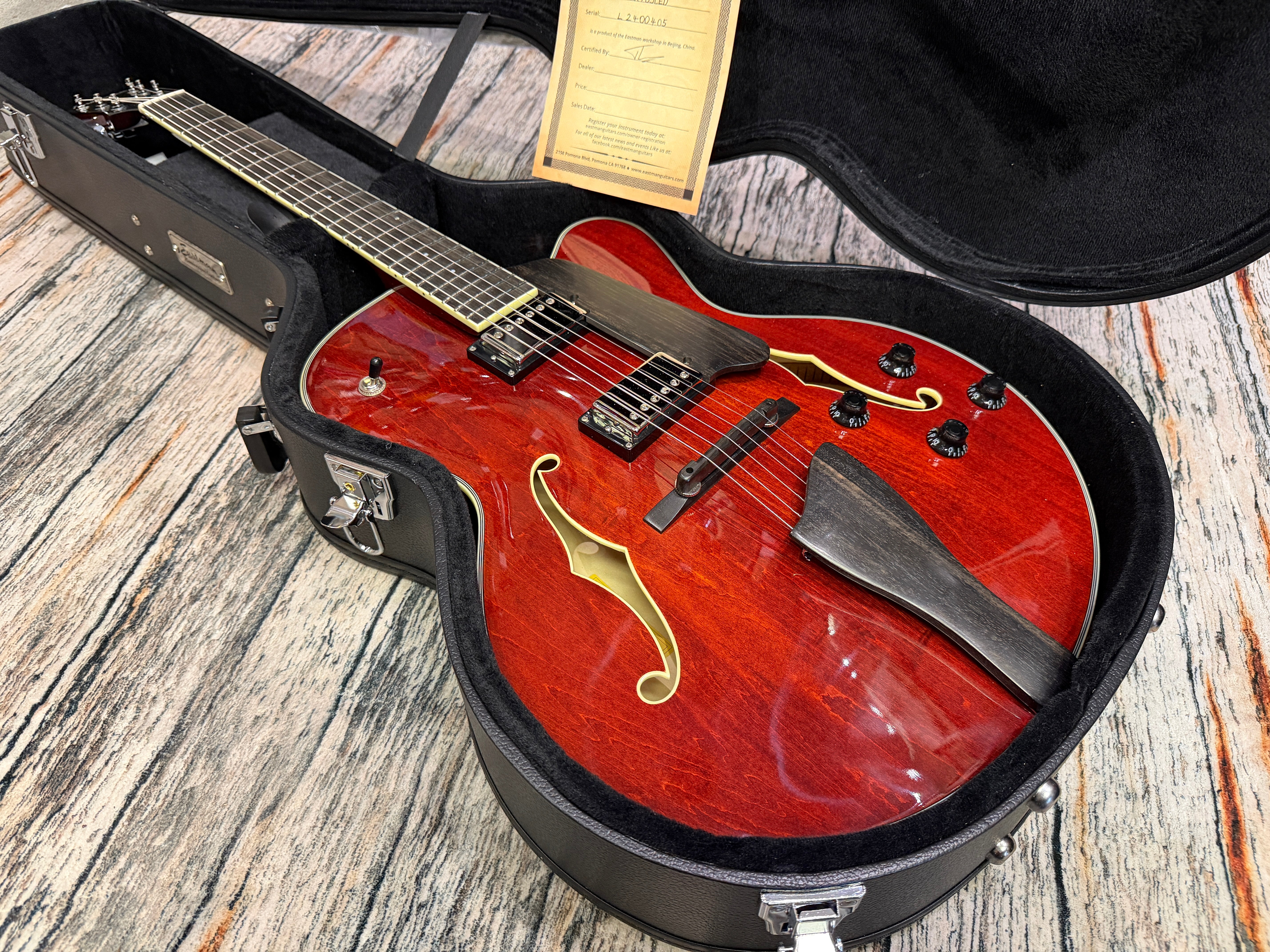 Eastman AR403 CED Maple Archtop - B Stock – Badlands Guitars Limited