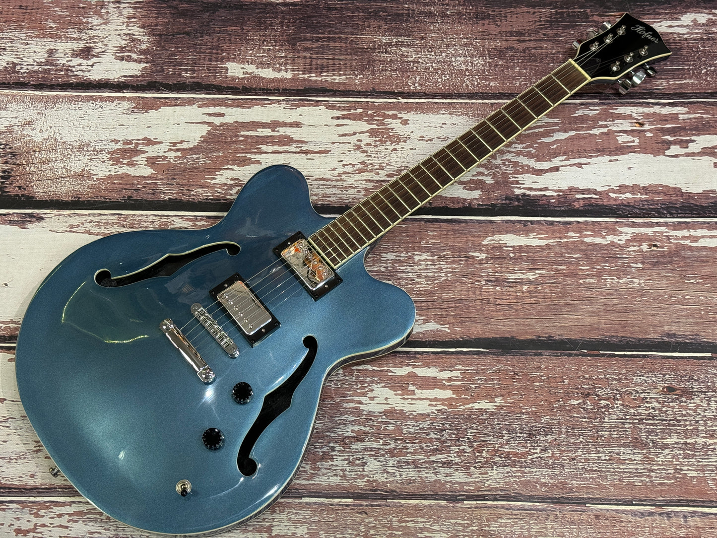 Hofner Verythin limited edition Blue Pearl