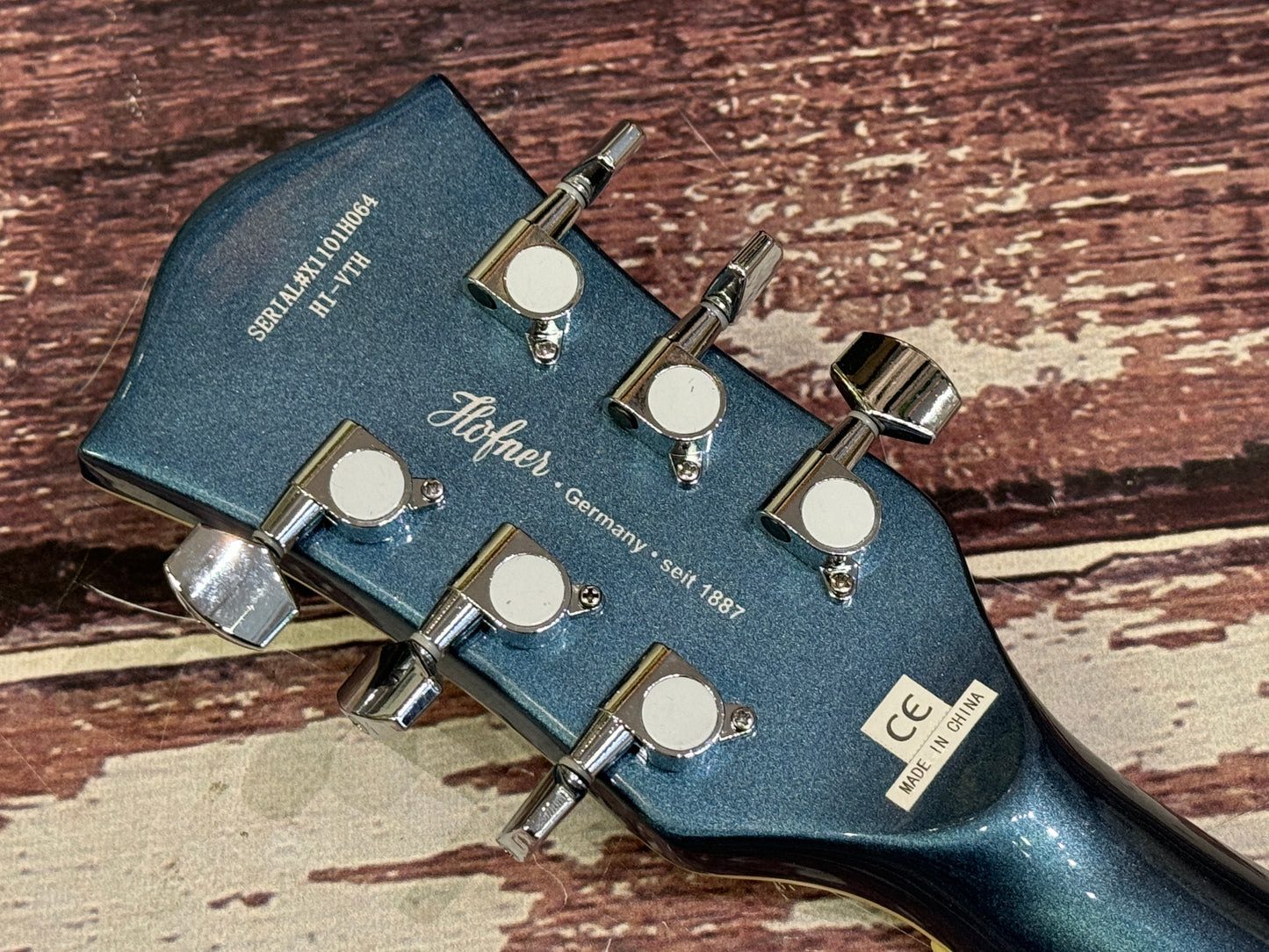 Hofner Verythin limited edition Blue Pearl