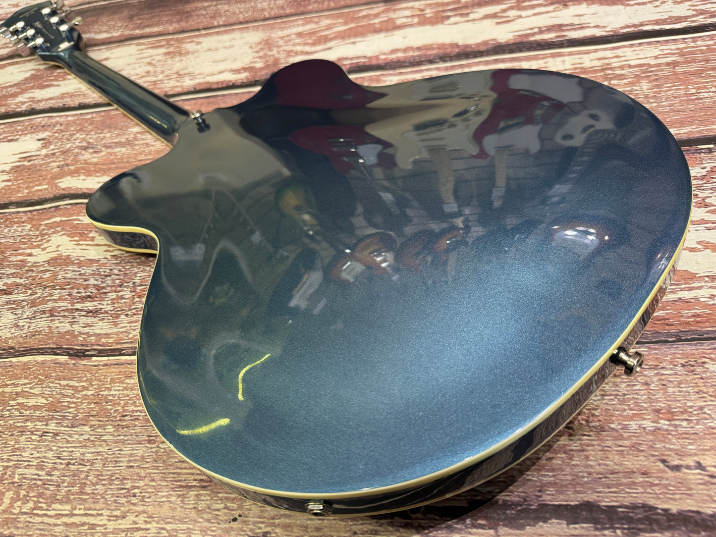 Hofner Verythin limited edition Blue Pearl