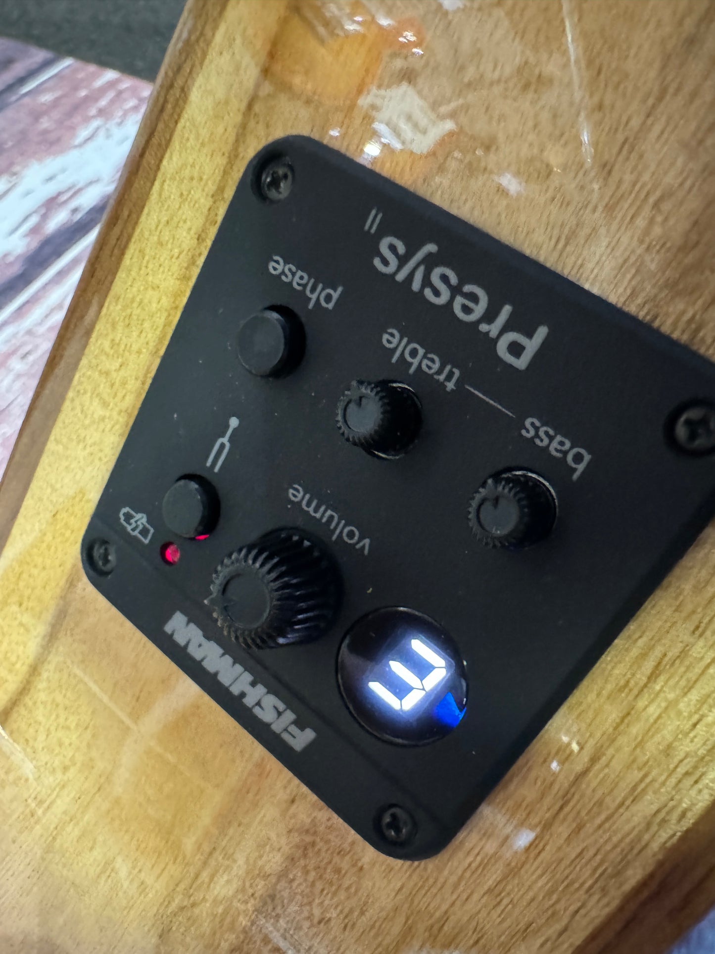 Cort SFX Myrtlewood Brown Gloss Electro - Fishman