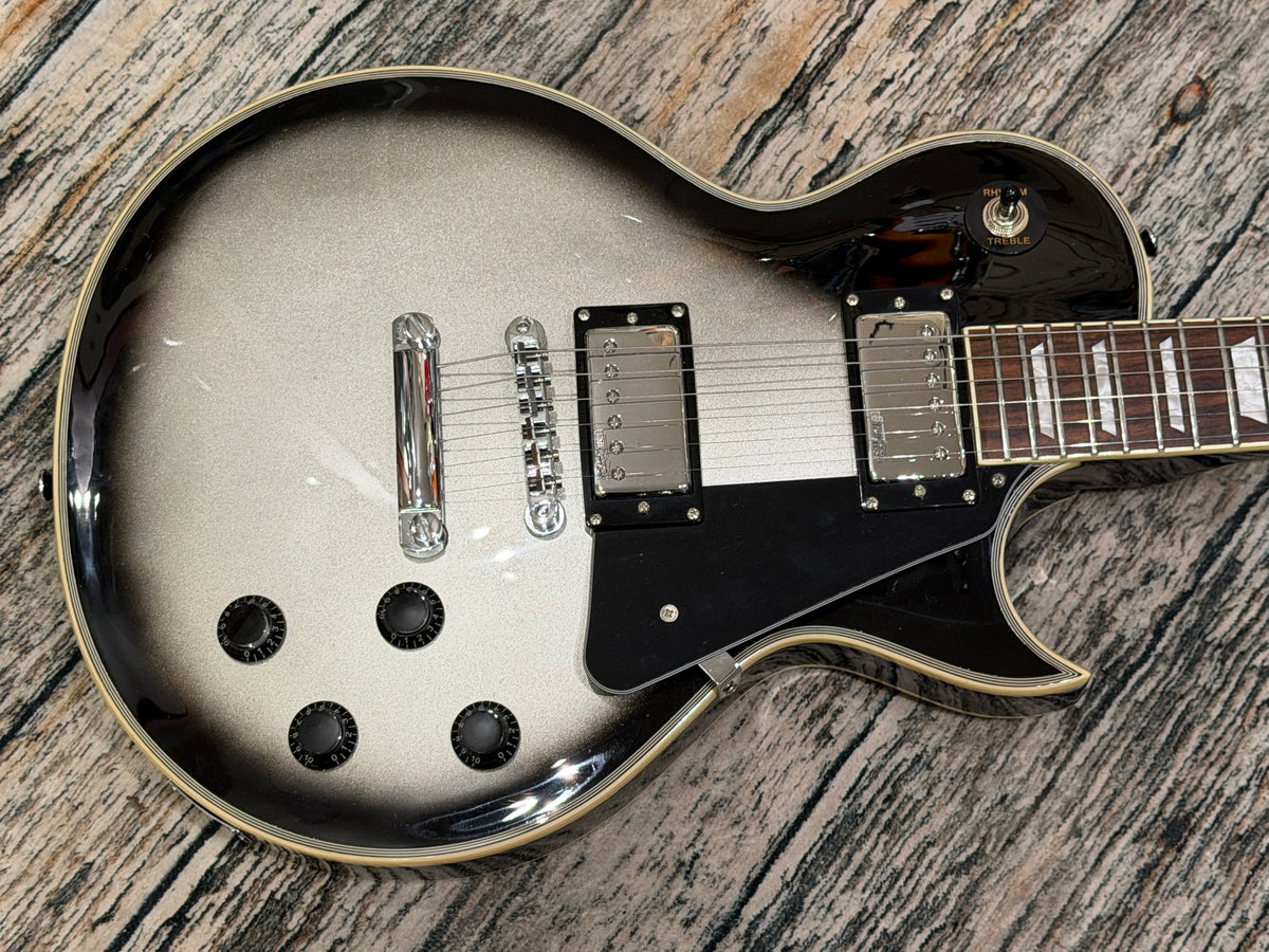 Vintage V100 limited edition - 25th Anniversary SIlverburst!