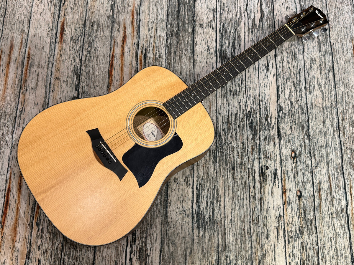 Taylor 110E electro dreadnought & case