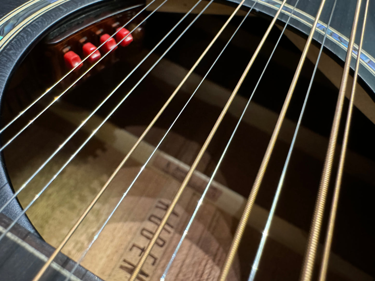 Auden Austin Smokehouse series 12 string Electro with Deluxe case
