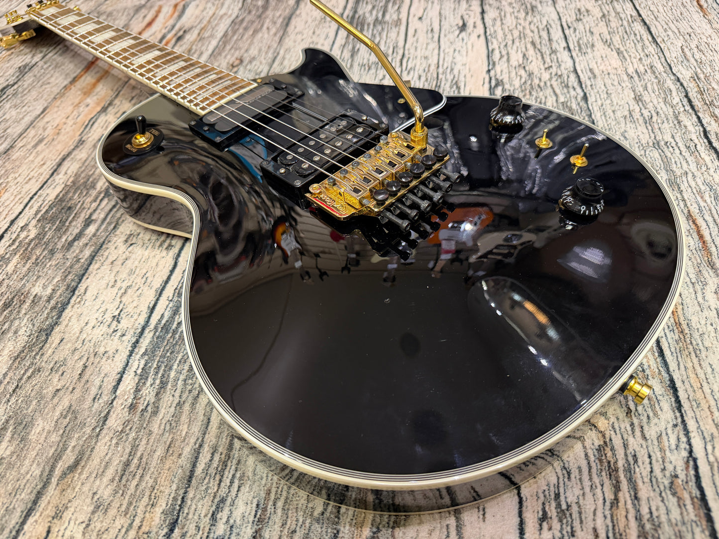 Burny RLC Les Paul Custom, Floyd Rose, Sustainiac & Gibson humbucker