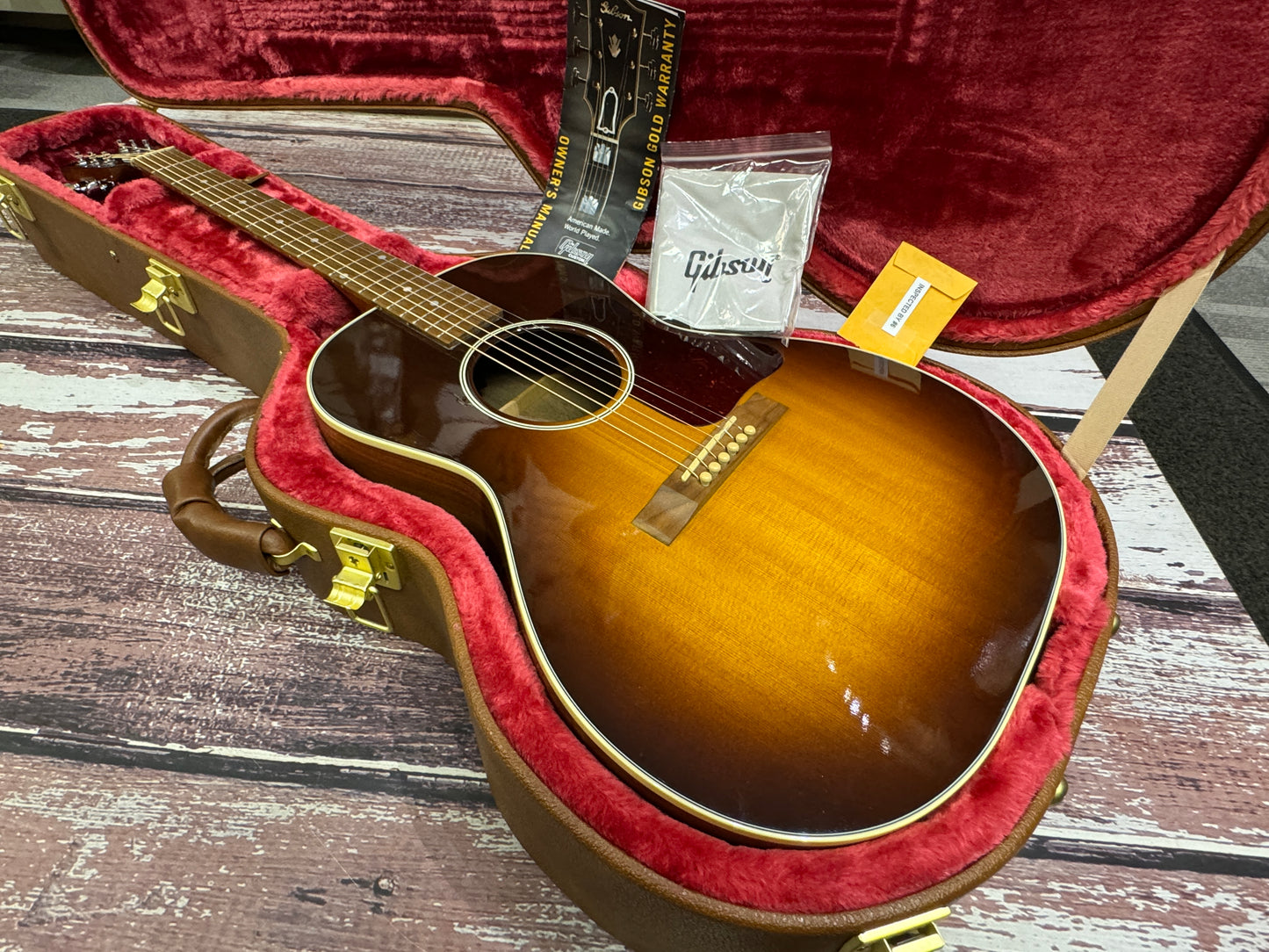 Gibson L00 Studio Acoustic with LR Baggs "slight damage"