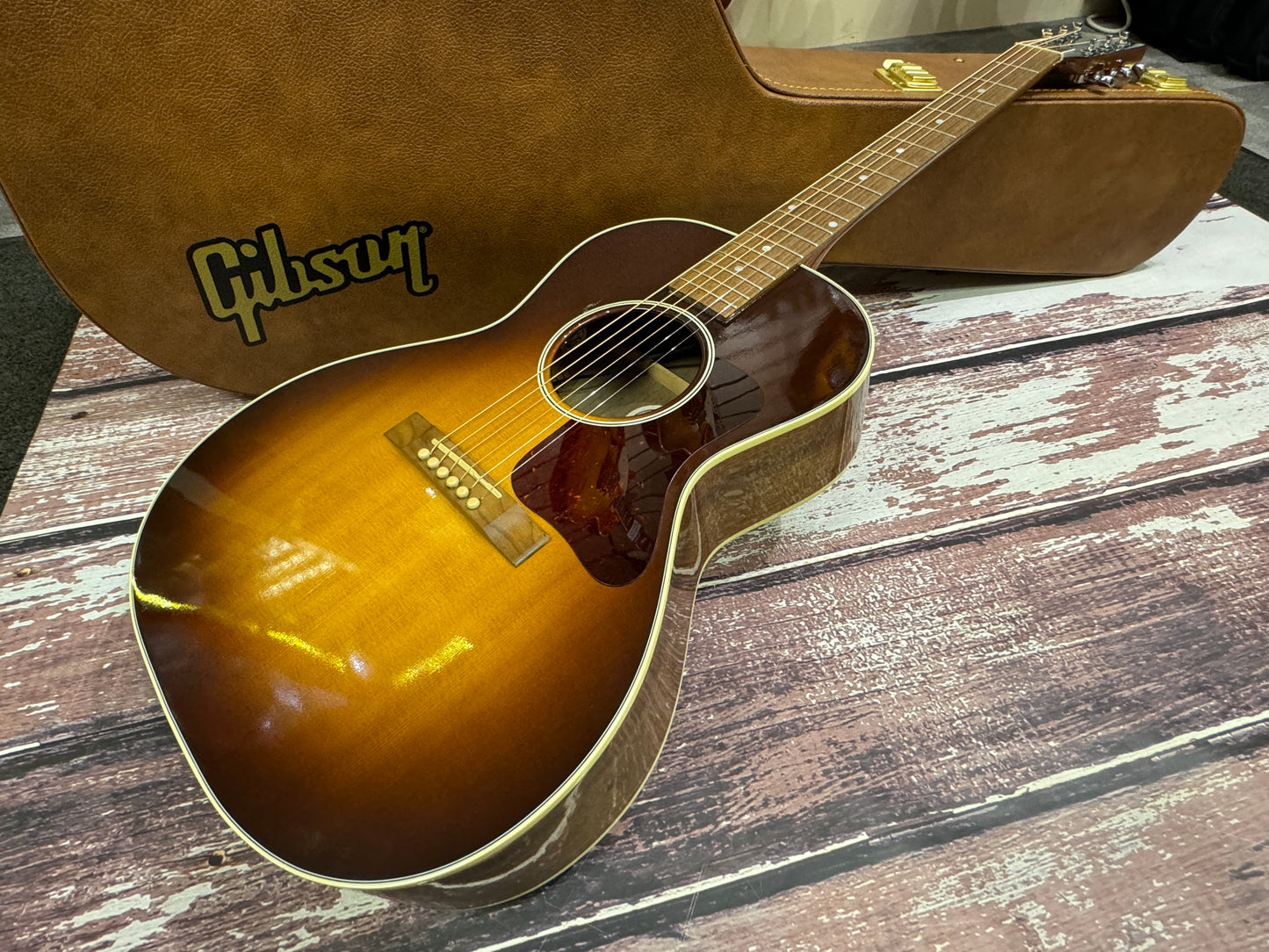 Gibson L00 Studio Acoustic with LR Baggs "slight damage"